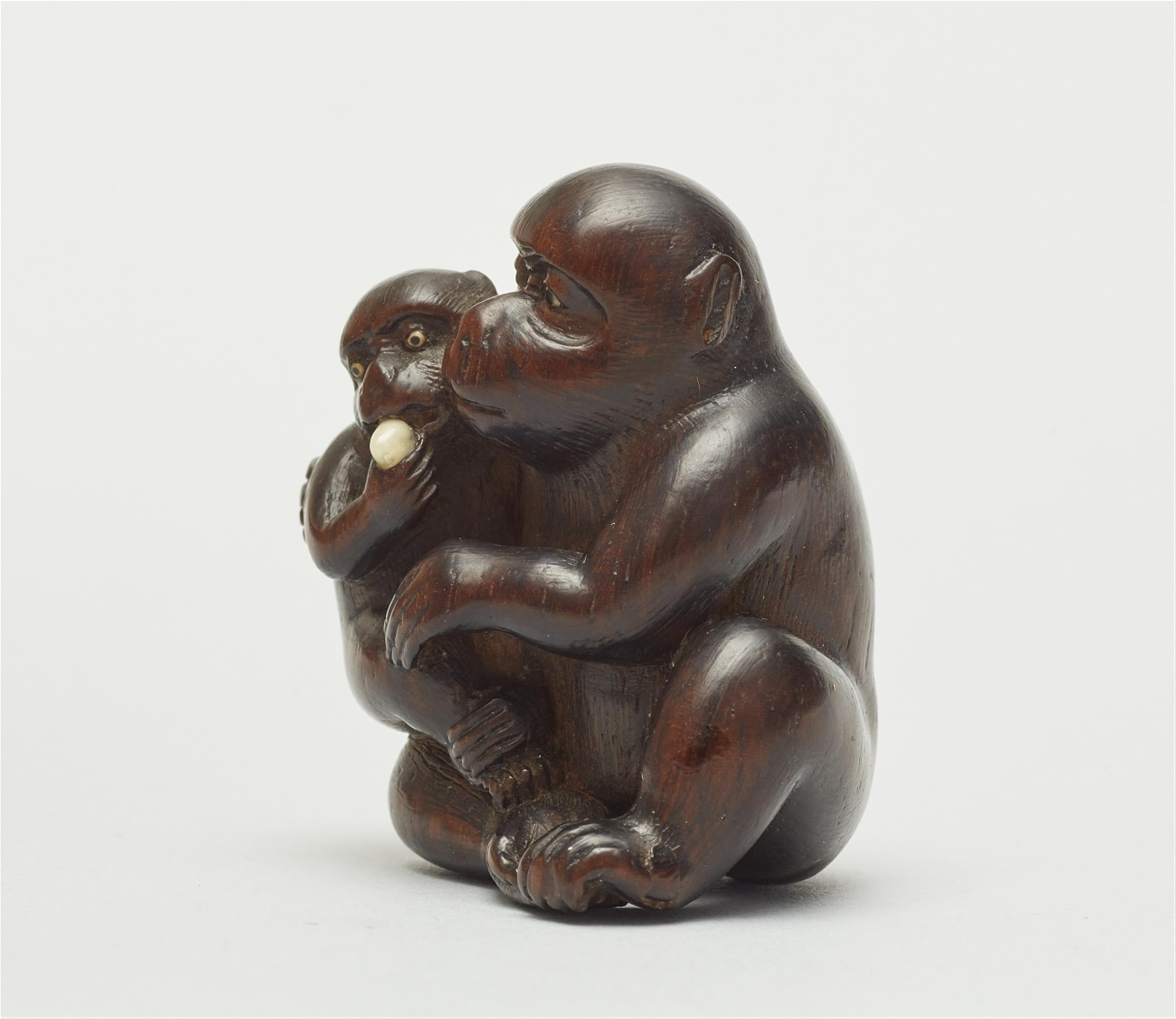 A reddish cherry wood netsuke of two monkeys, by Hidechika. Mid-19th century - image-4