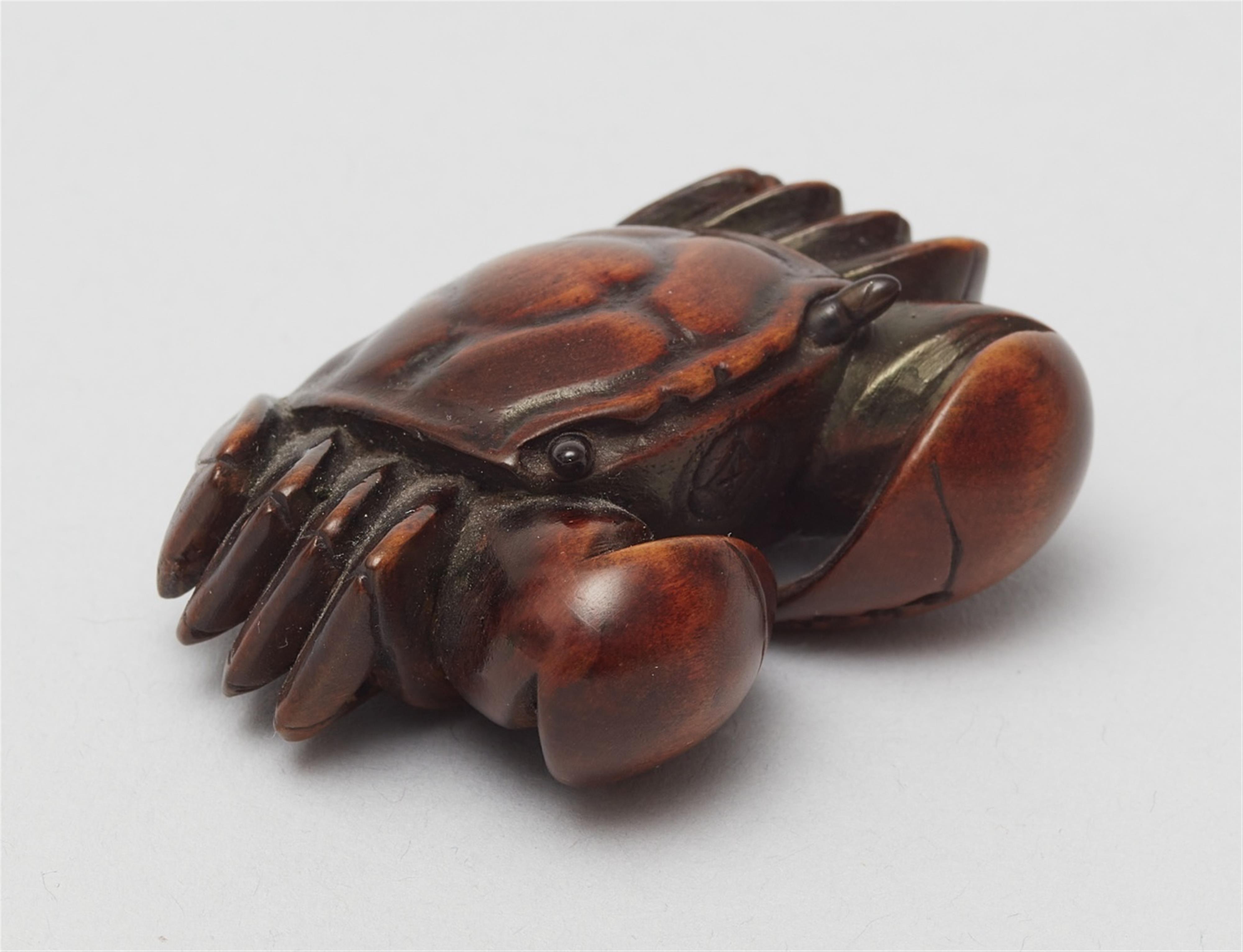 A boxwood netsuke of a crab. Second half 19th century - image-3