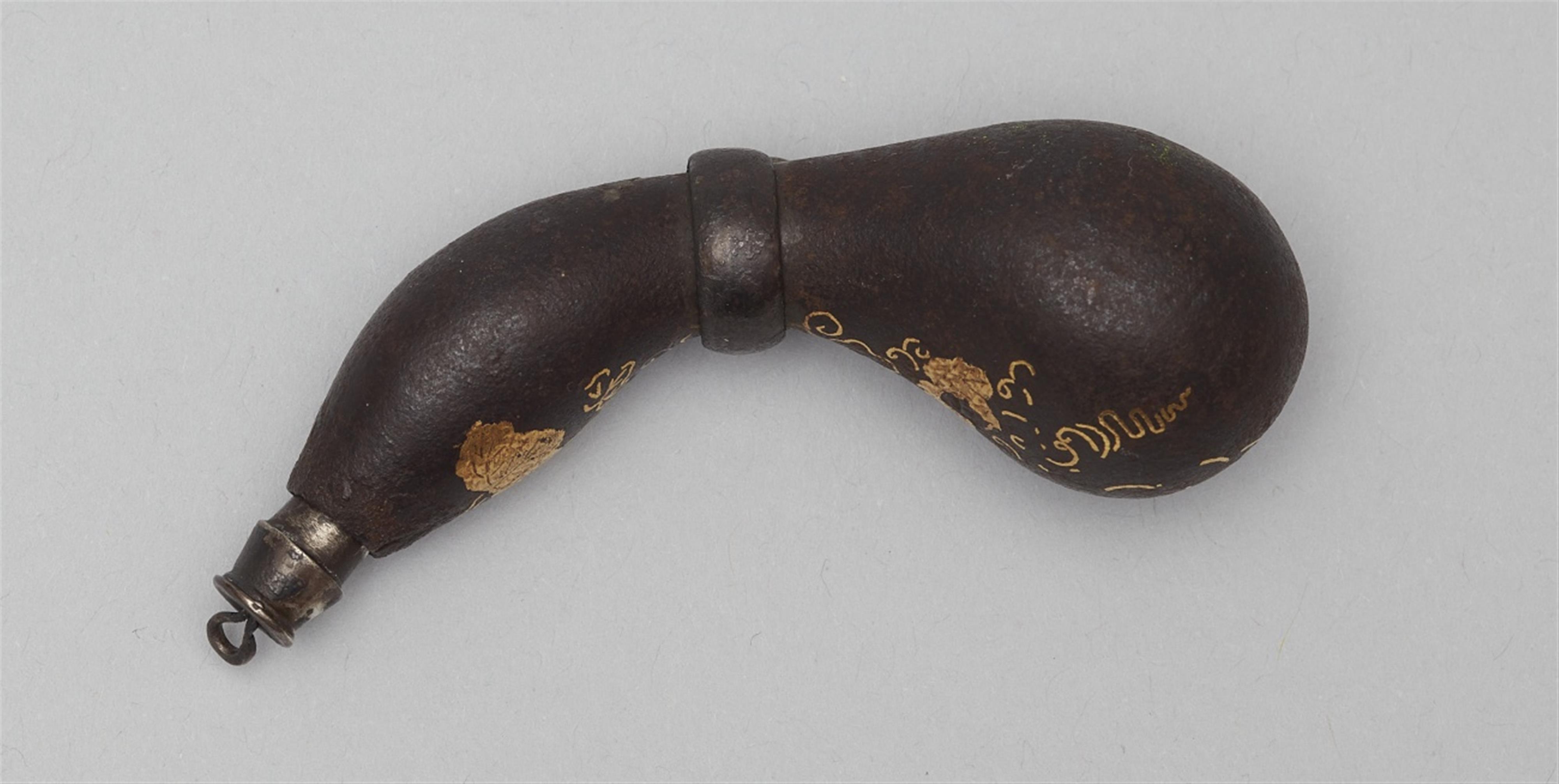 A iron and gold nioibin. Second half 19th century - image-3