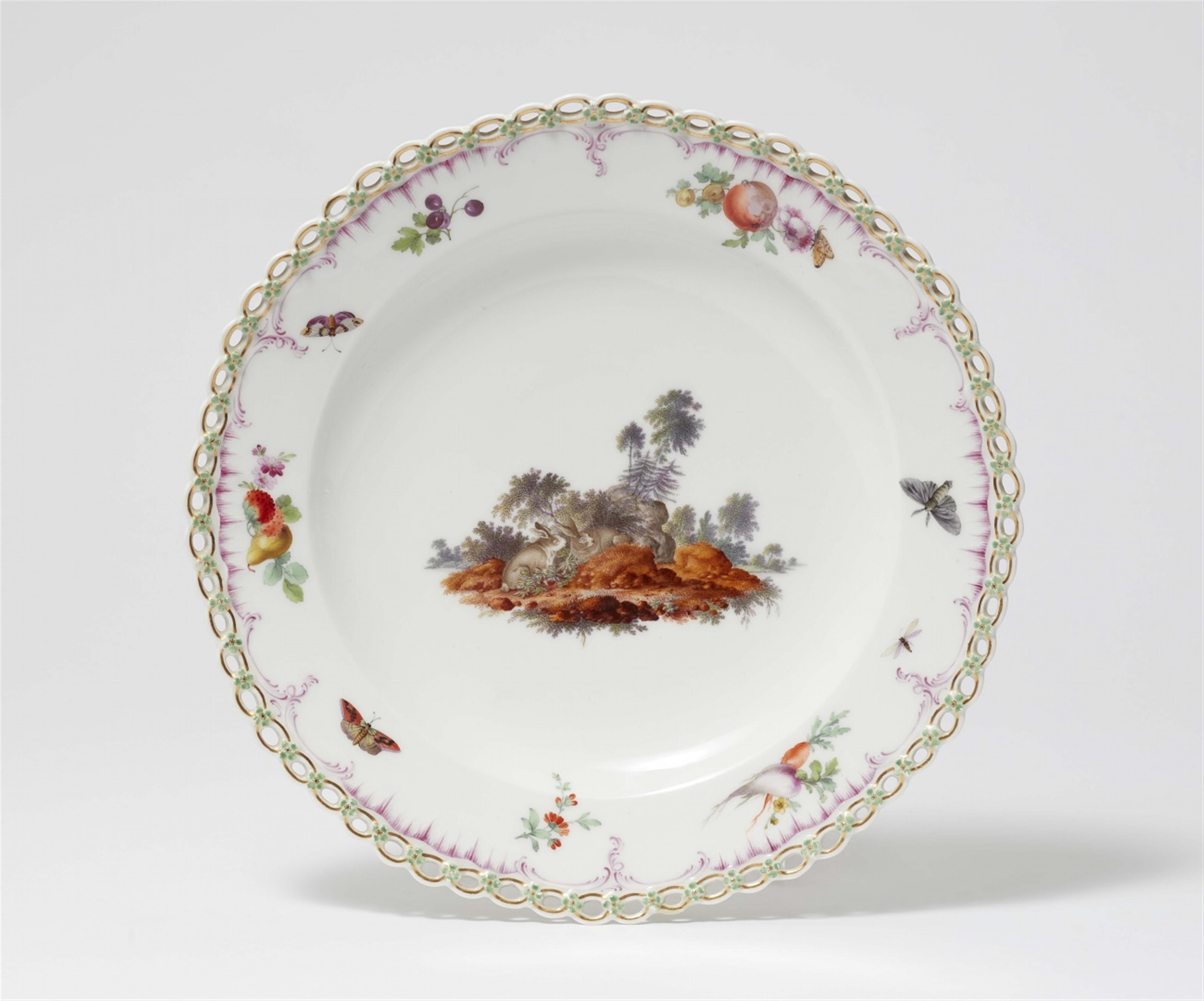 Two Berlin KPM porcelain dessert plates from a hunting service - image-1