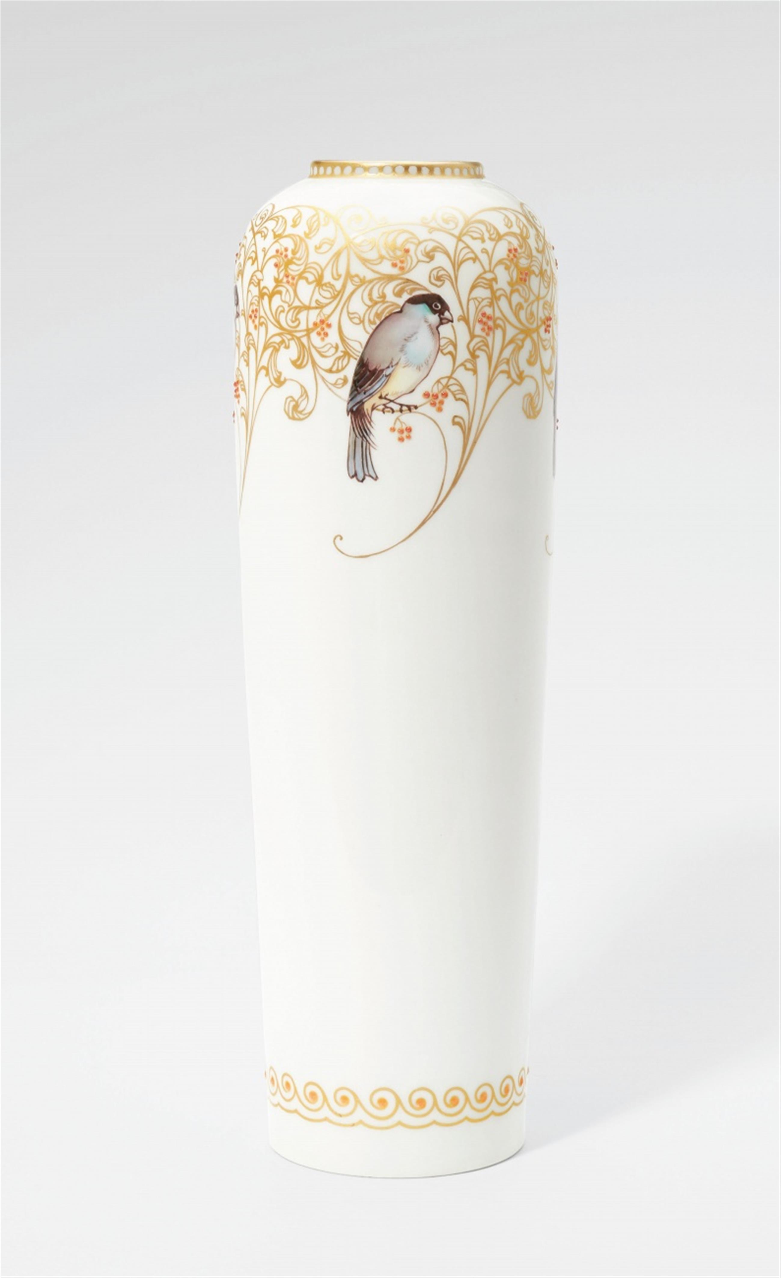 A Berlin KPM porcelain vase with birds - image-1