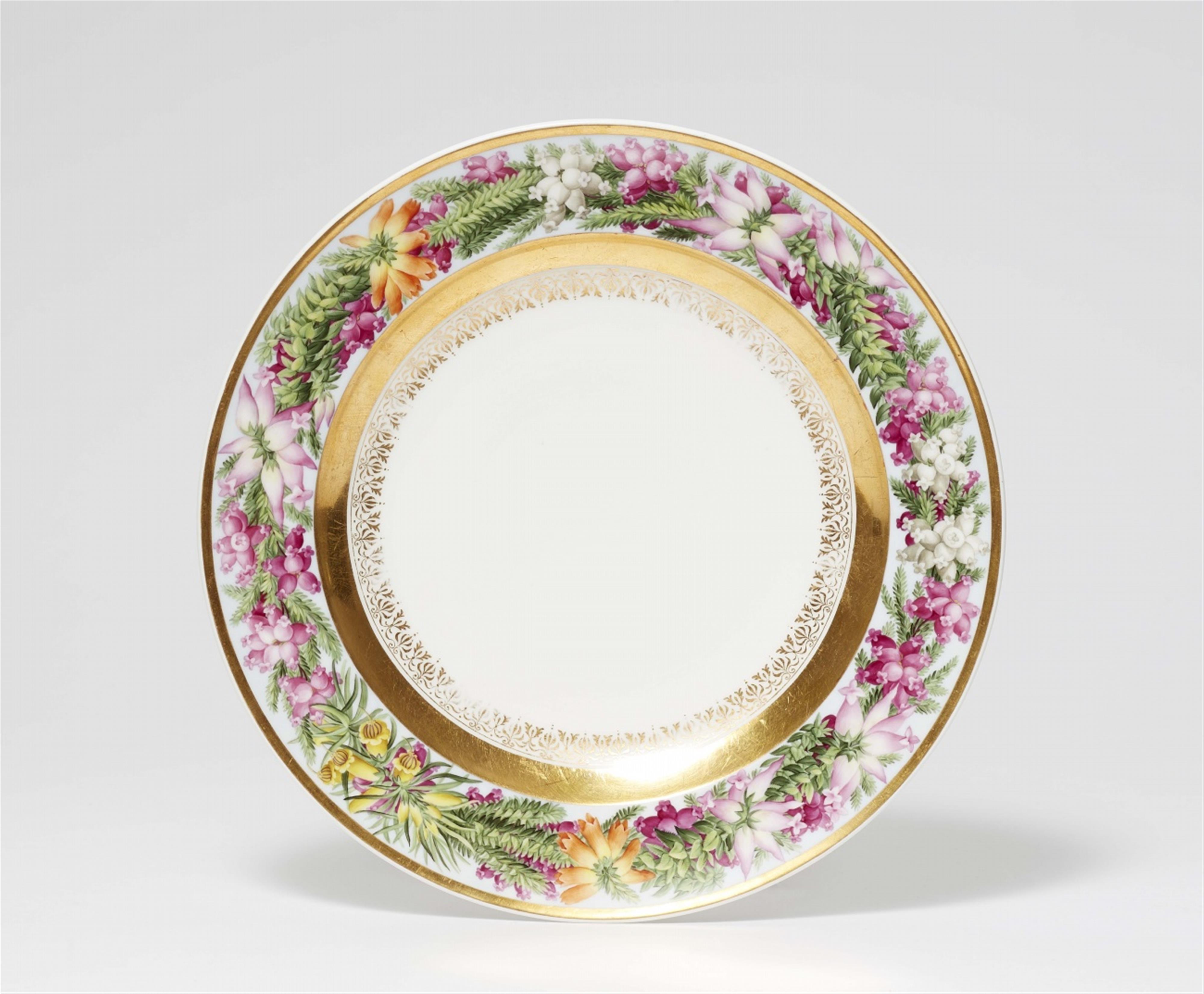A Berlin KPM porcelain dinner plate from the wedding service for Princess Luise - image-1
