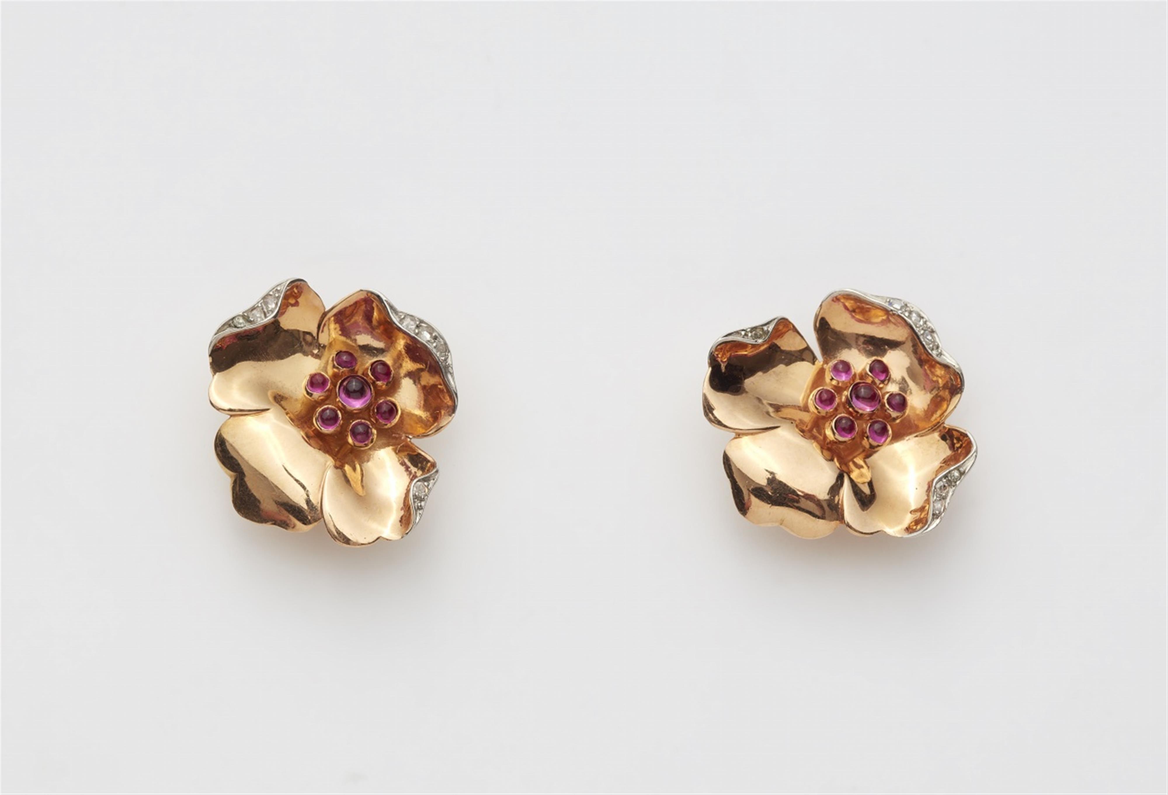 A pair of 18k gold ruby retro style earrings - image-1