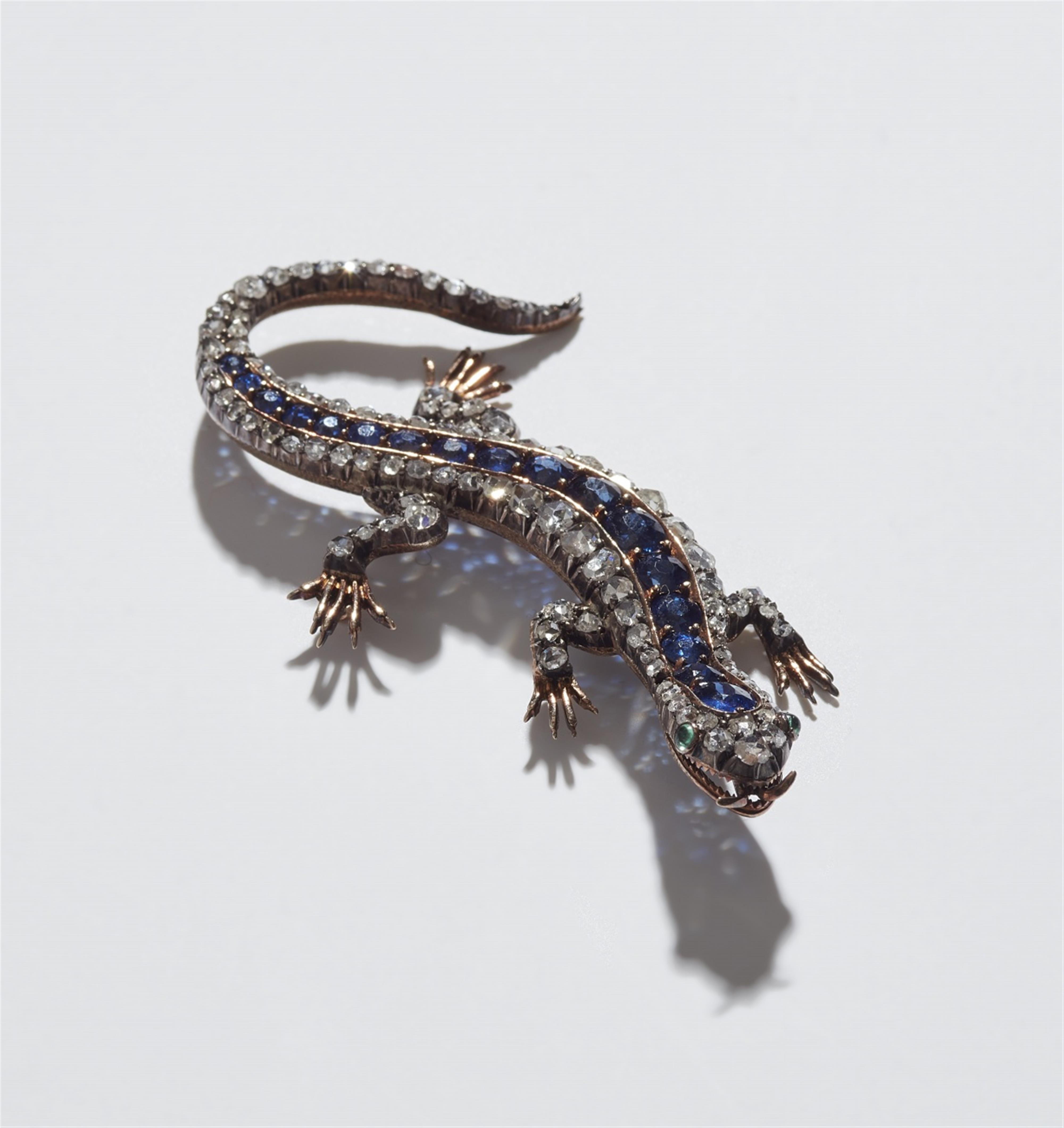 A Victorian sapphire brooch - image-2