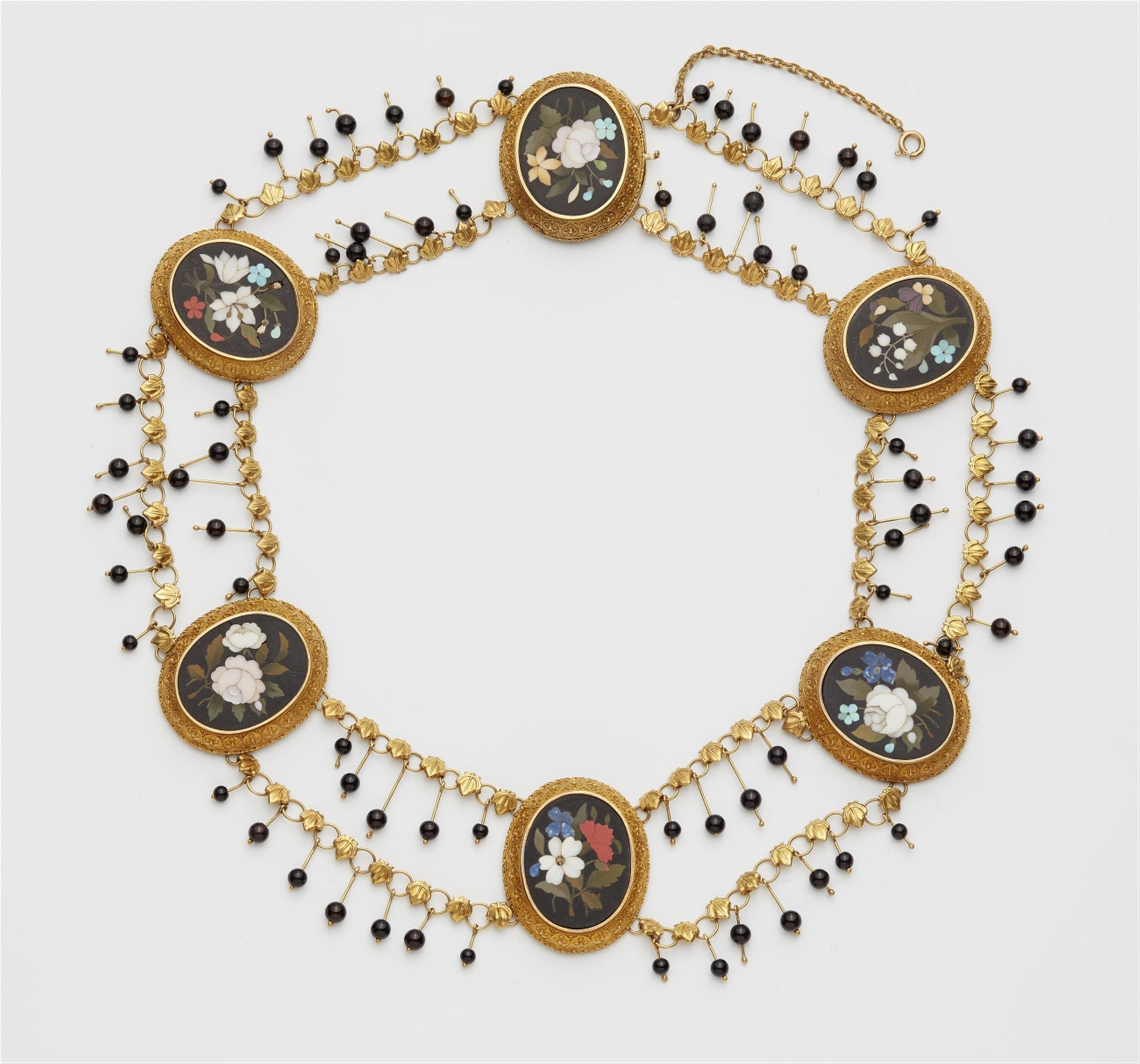 An 18k gold pietre dure fringe necklace - image-1