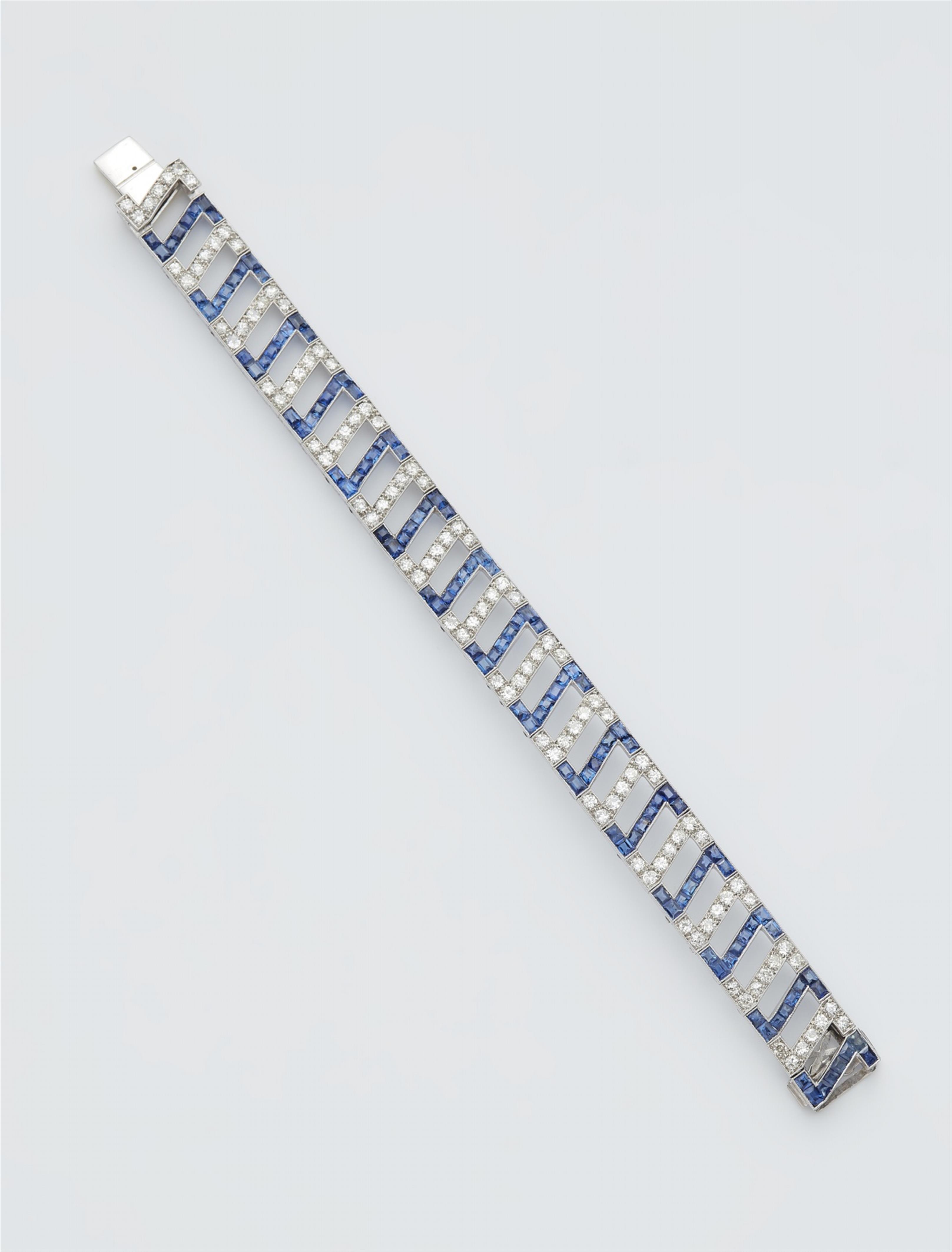 An Art Deco sapphire bracelet - image-1