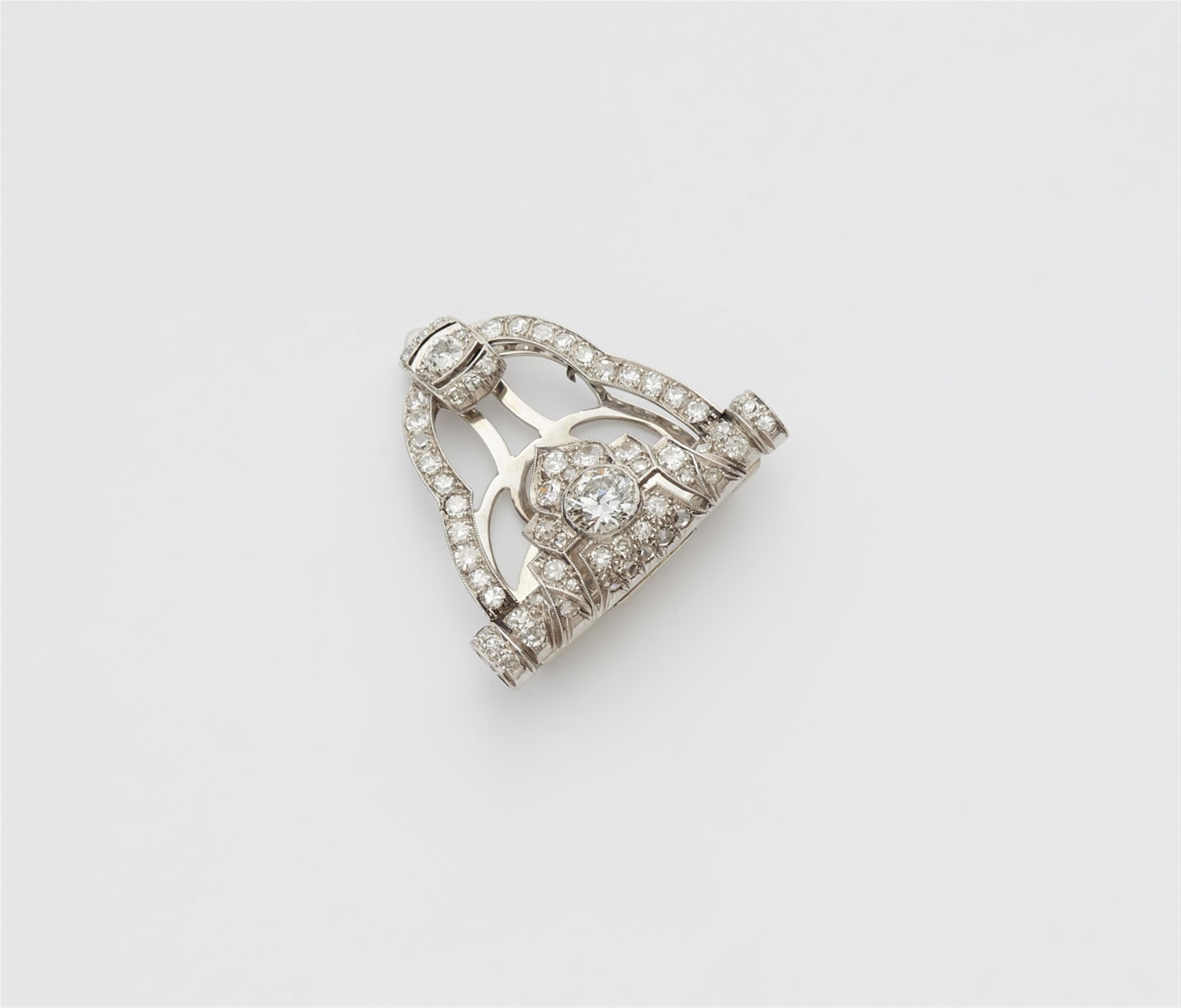 An Art Deco diamond clip brooch - image-1