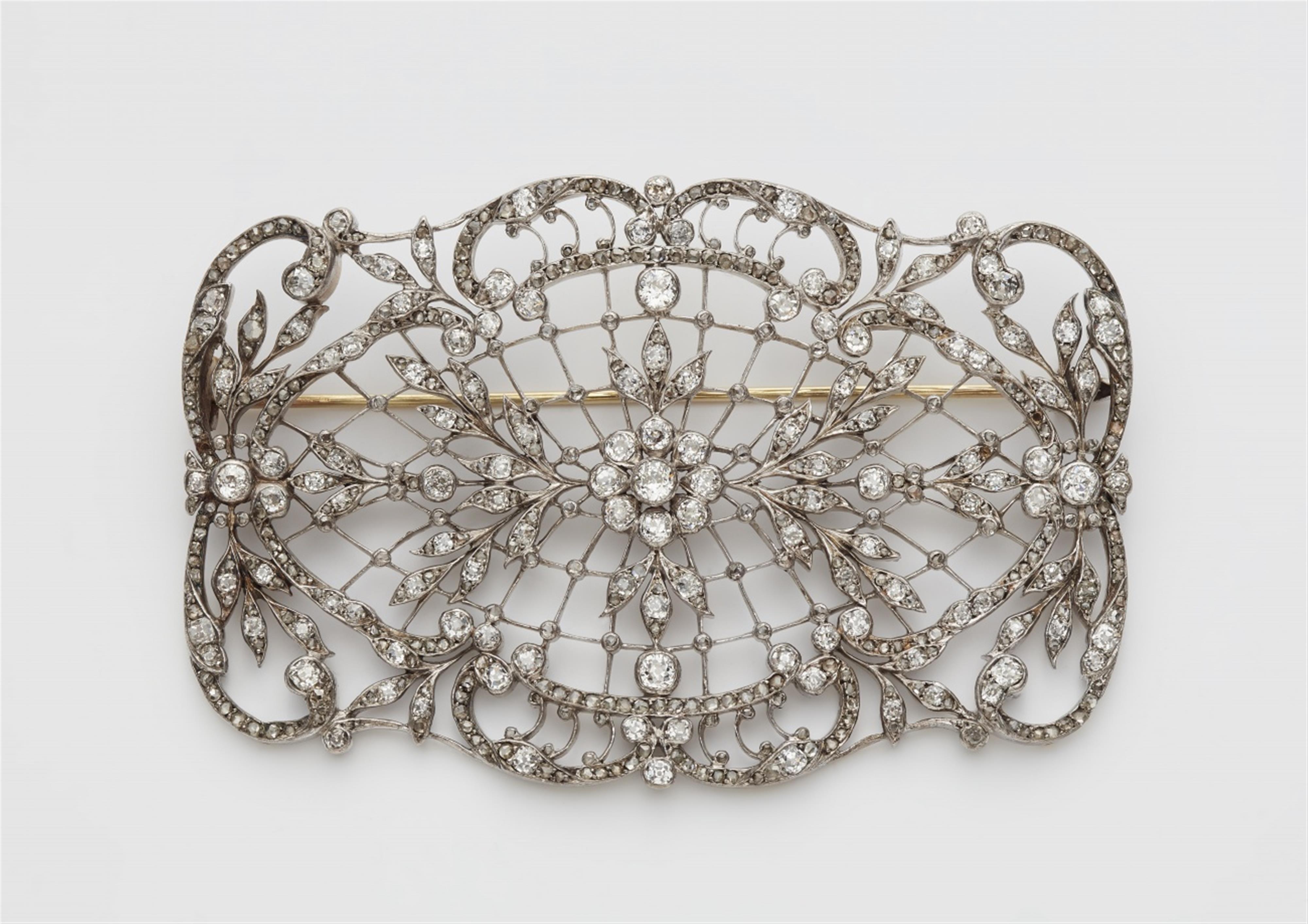 A Belle Epoque corsage brooch - image-1
