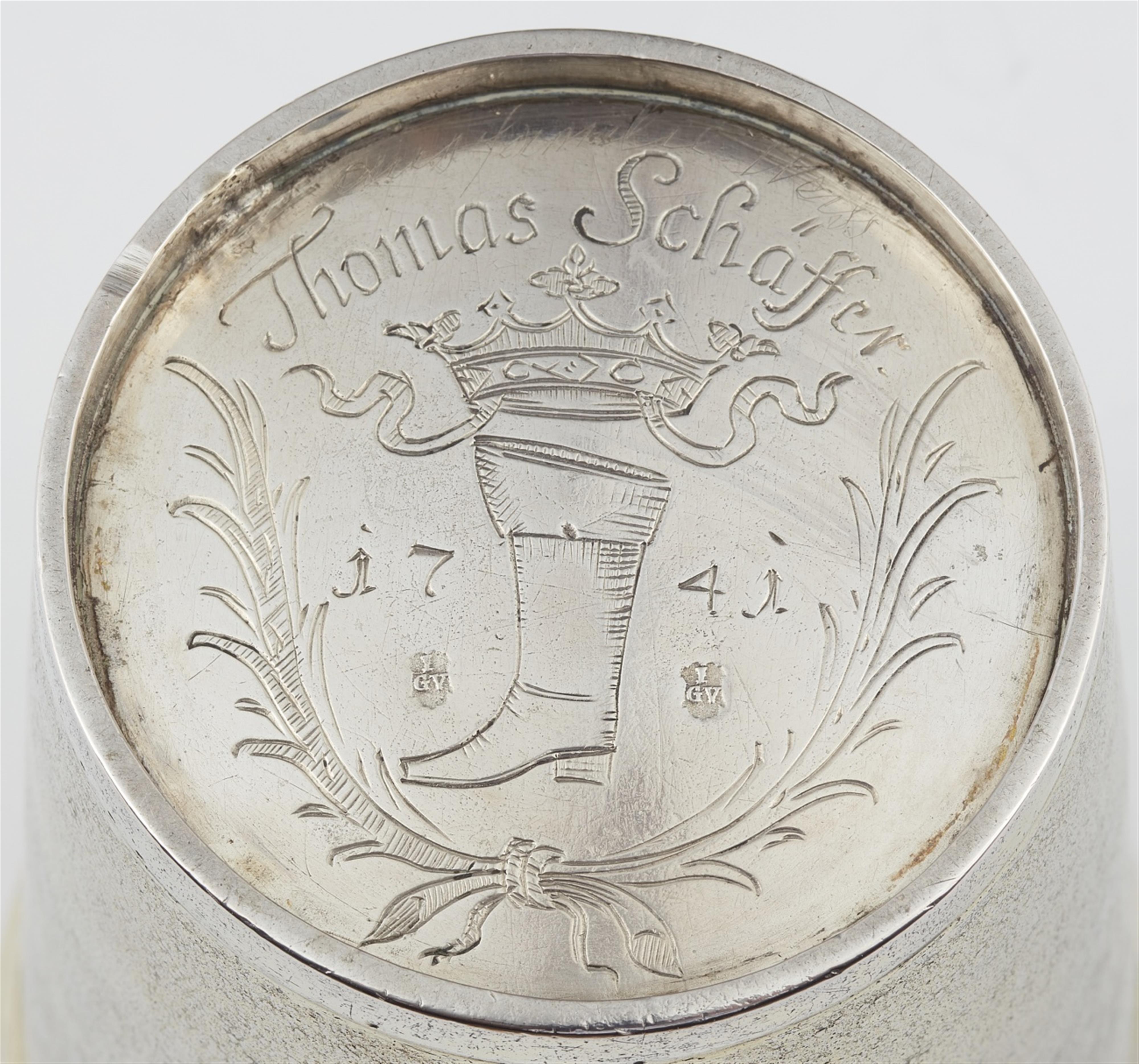 A Schweinfurt silver beaker made for the shoemakers' guild - image-2