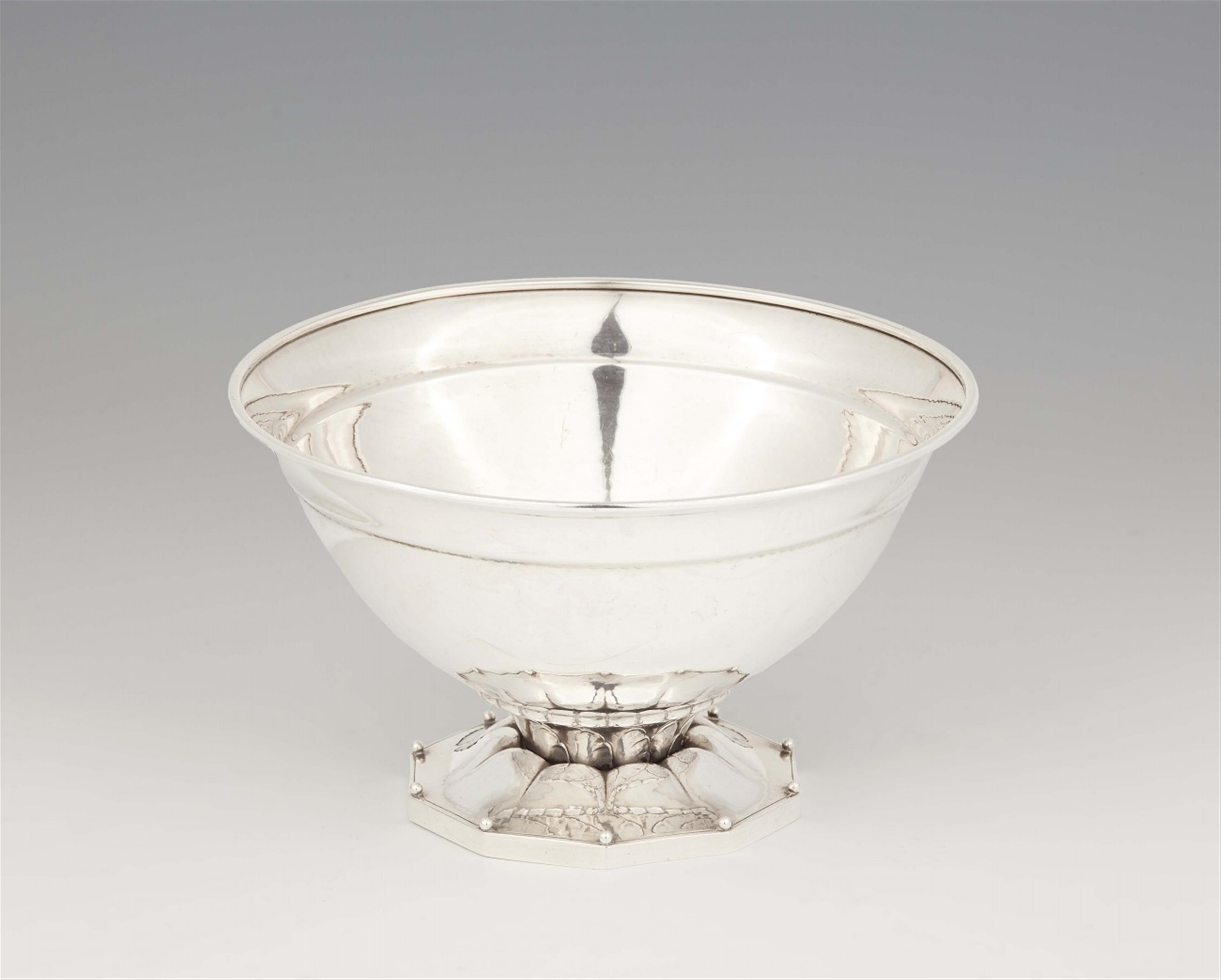 A Copenhagen silver sweetmeats dish by Georg Jensen, model  no. 424 - image-1