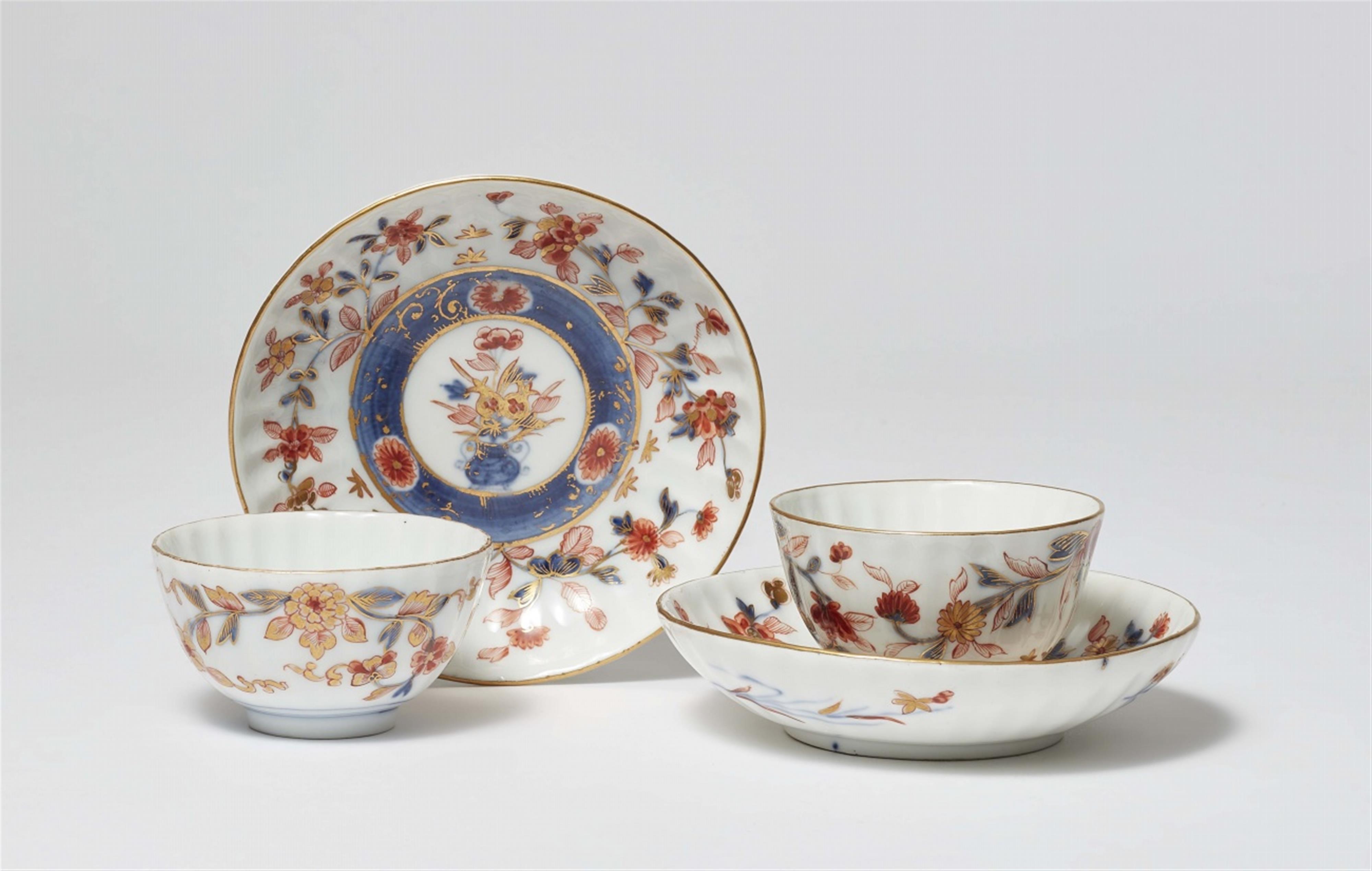 Two Meissen porcelain cups and saucers with Imari motifs - image-1