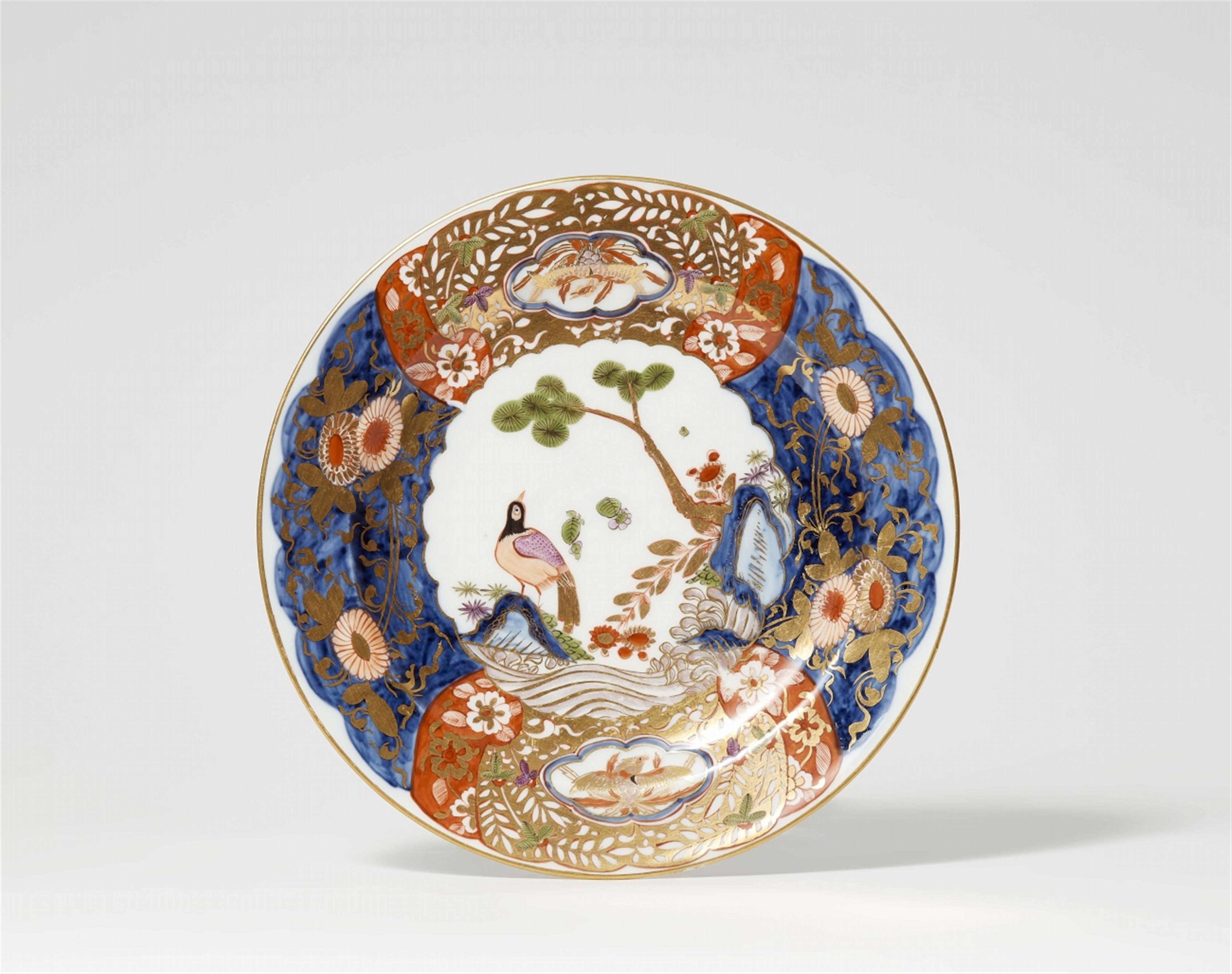 A Meissen porcelain plate decorated in the Japanese style - image-1