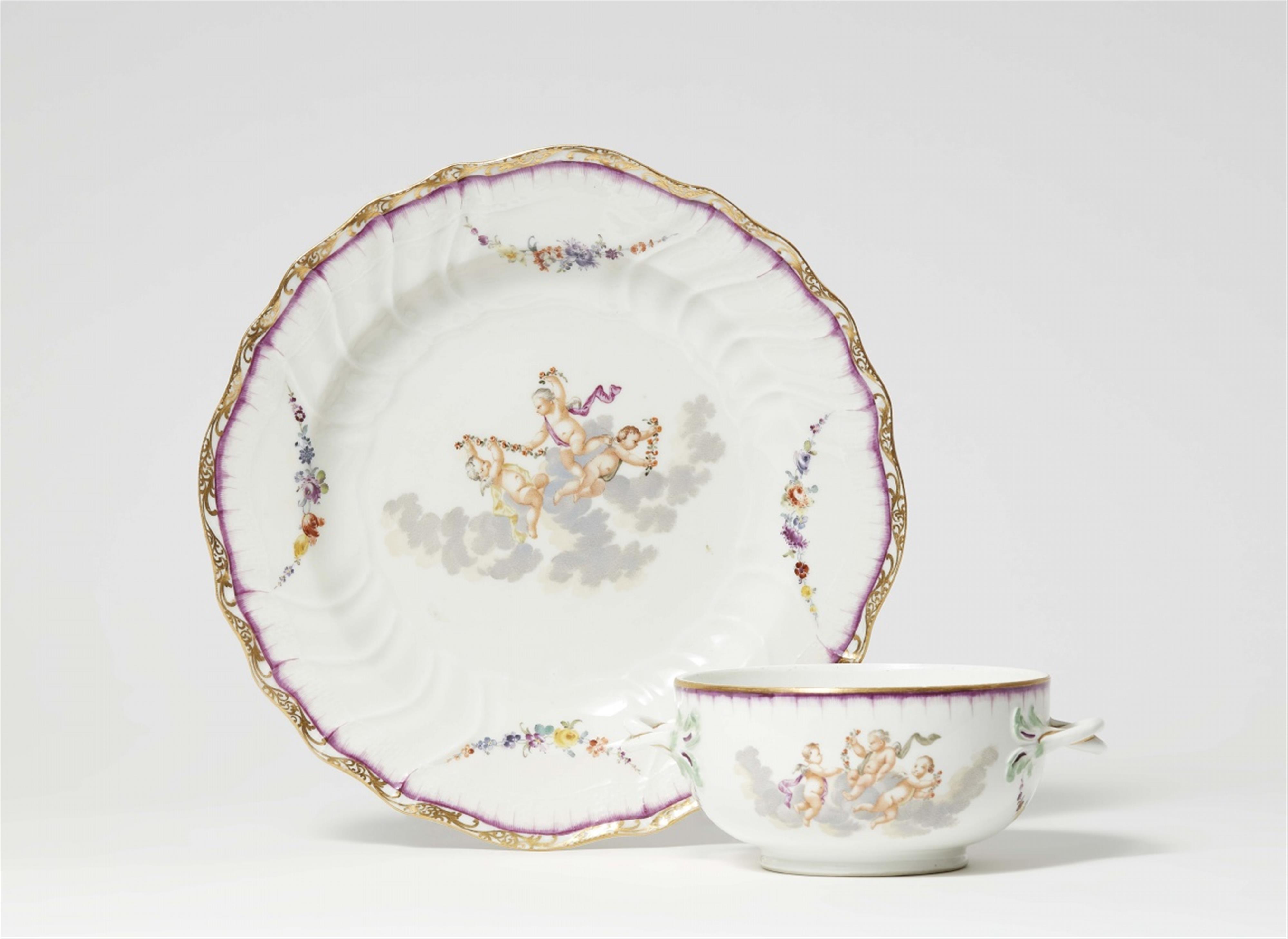 A Meissen Neu Ozier porcelain dinner plate from a service with flying cupids - image-1