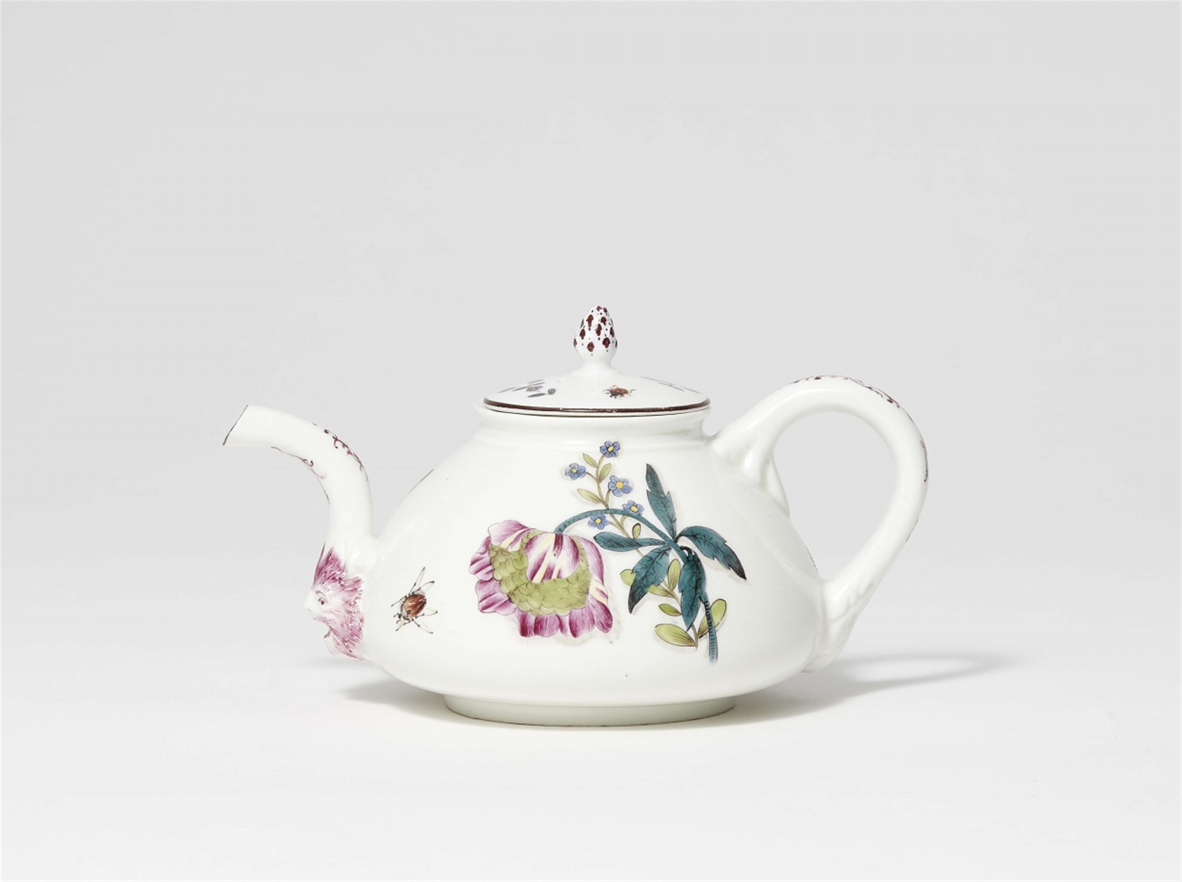 A Meissen porcelain teapot with woodcut flowers - image-1