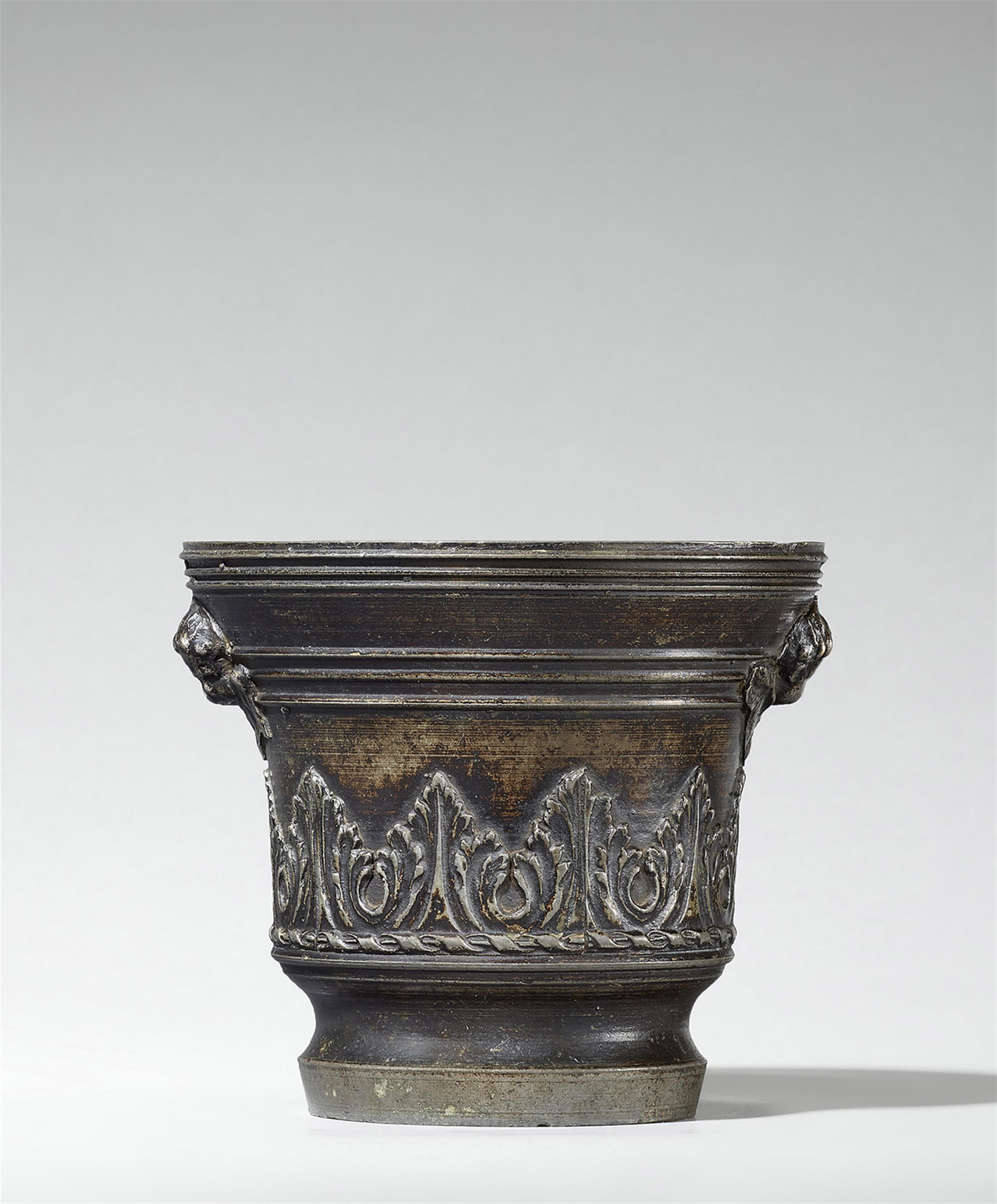 A mortar with cherub's head motifs - image-3