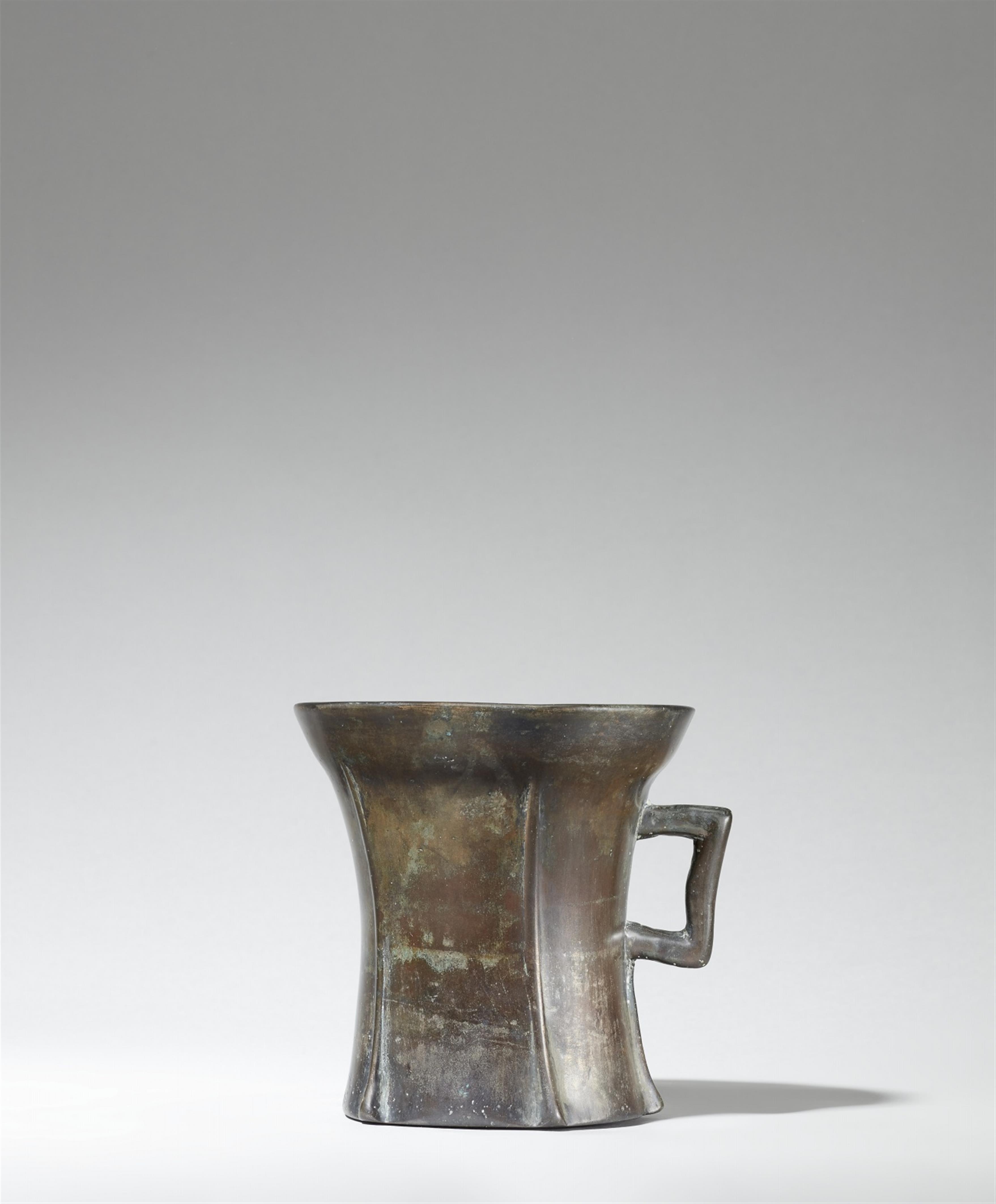A small Gothic single-handled mortar - image-1