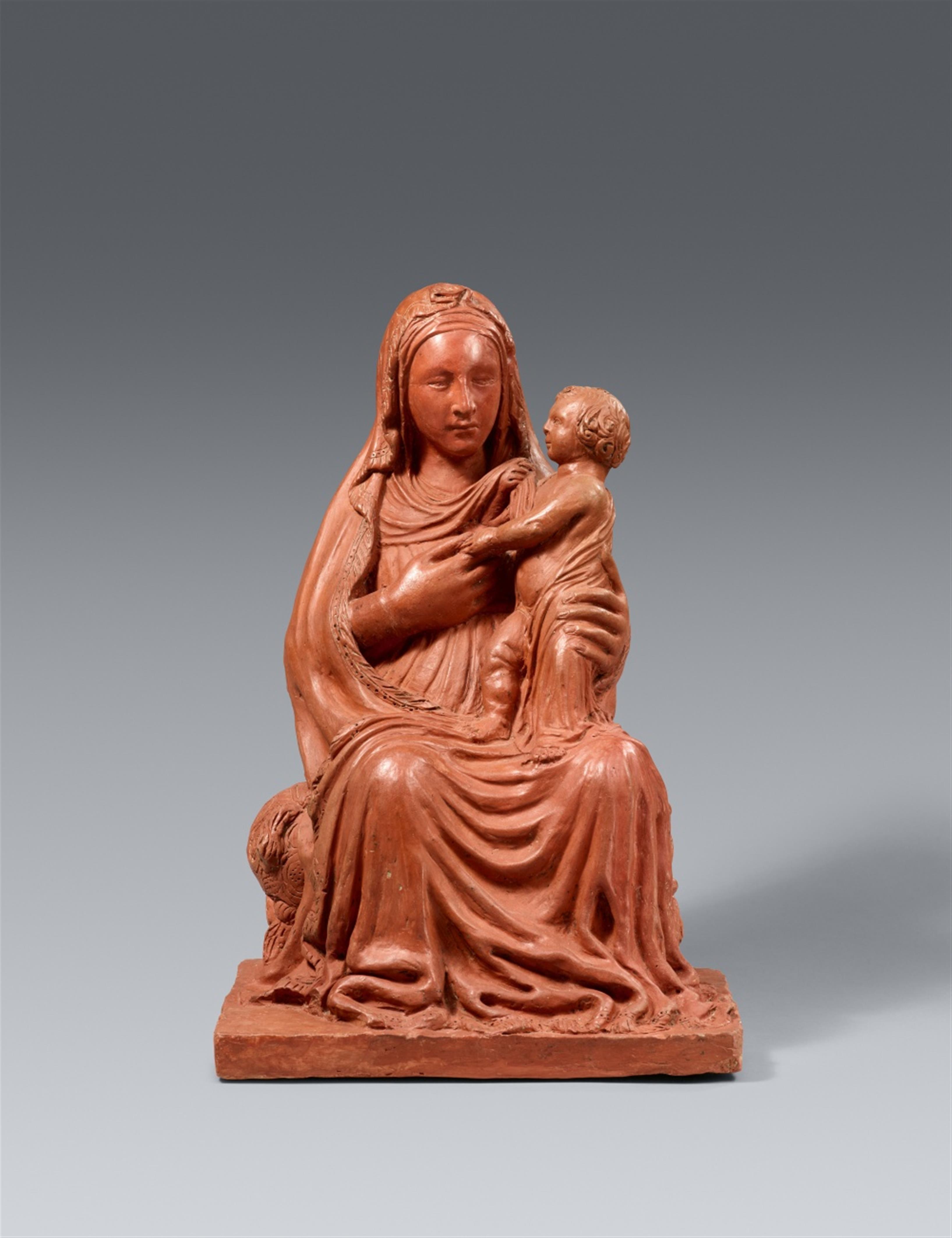 Tuscany 16th century - A 16th century Tuscan terracotta figure of the Virgin enthroned - image-1