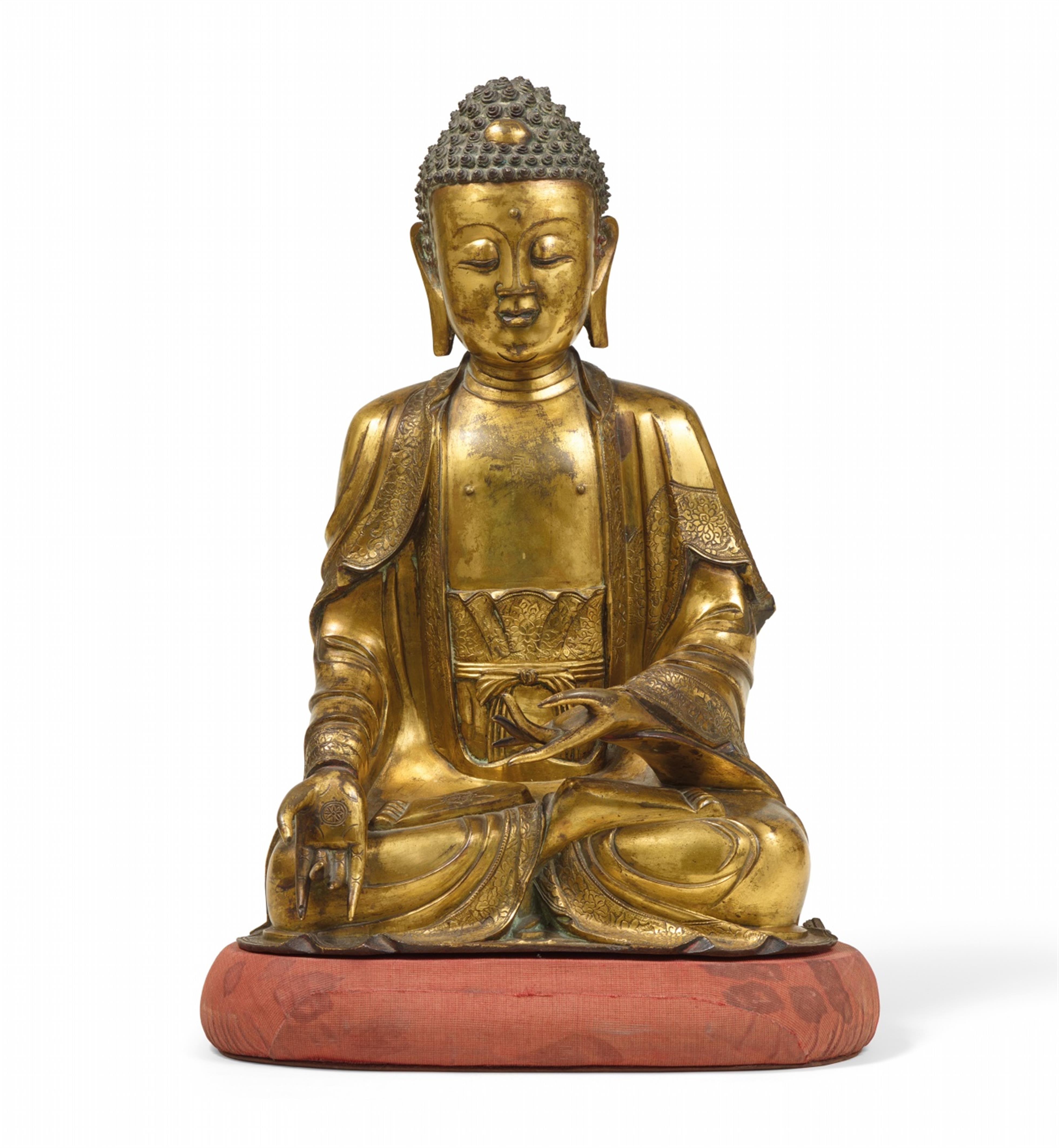 Figur des Buddha Shakyamuni. Bronze, vergoldet. 17./18. Jh. - image-1