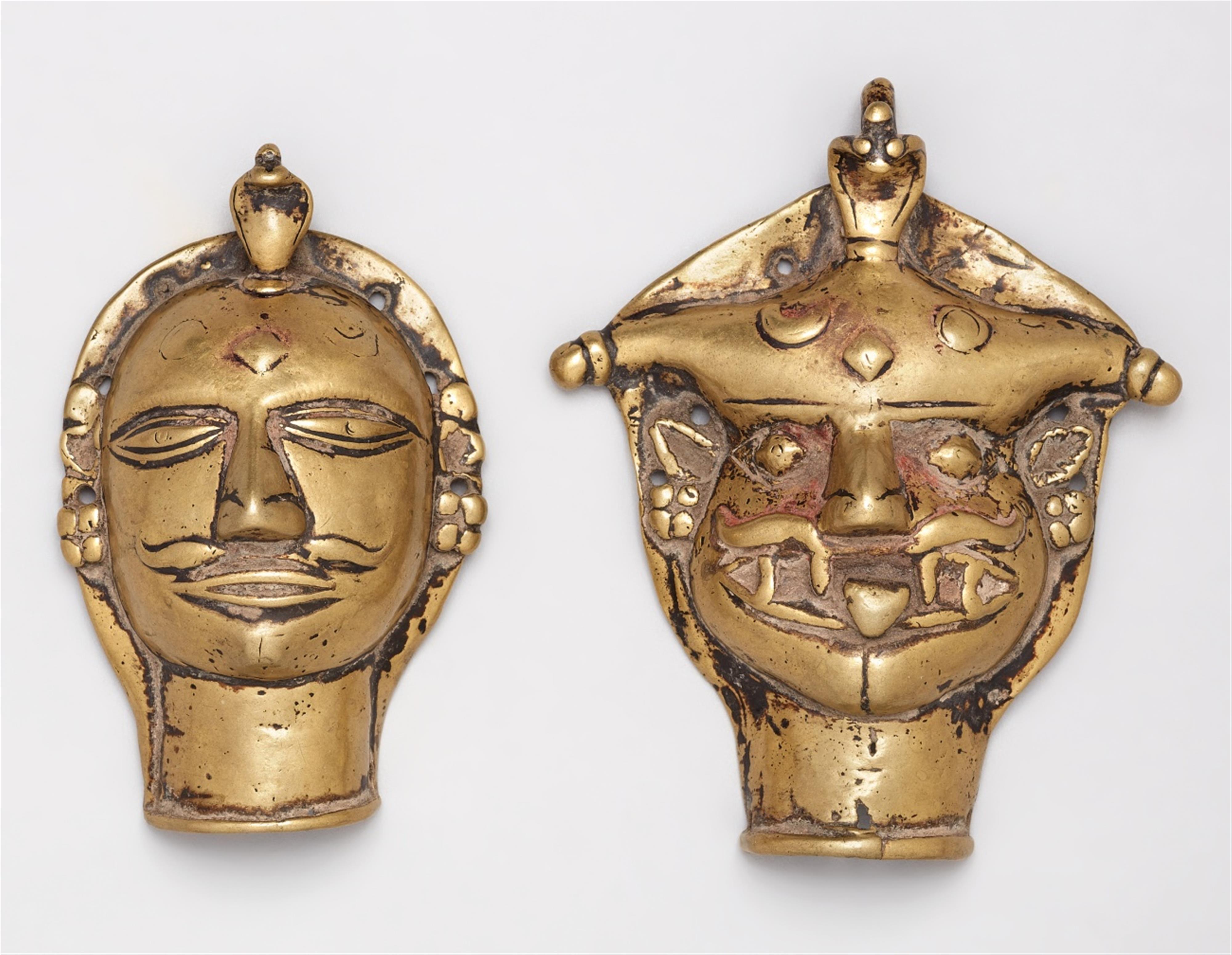 Two Maharashtra brass heads. Central India. 19th century - image-1