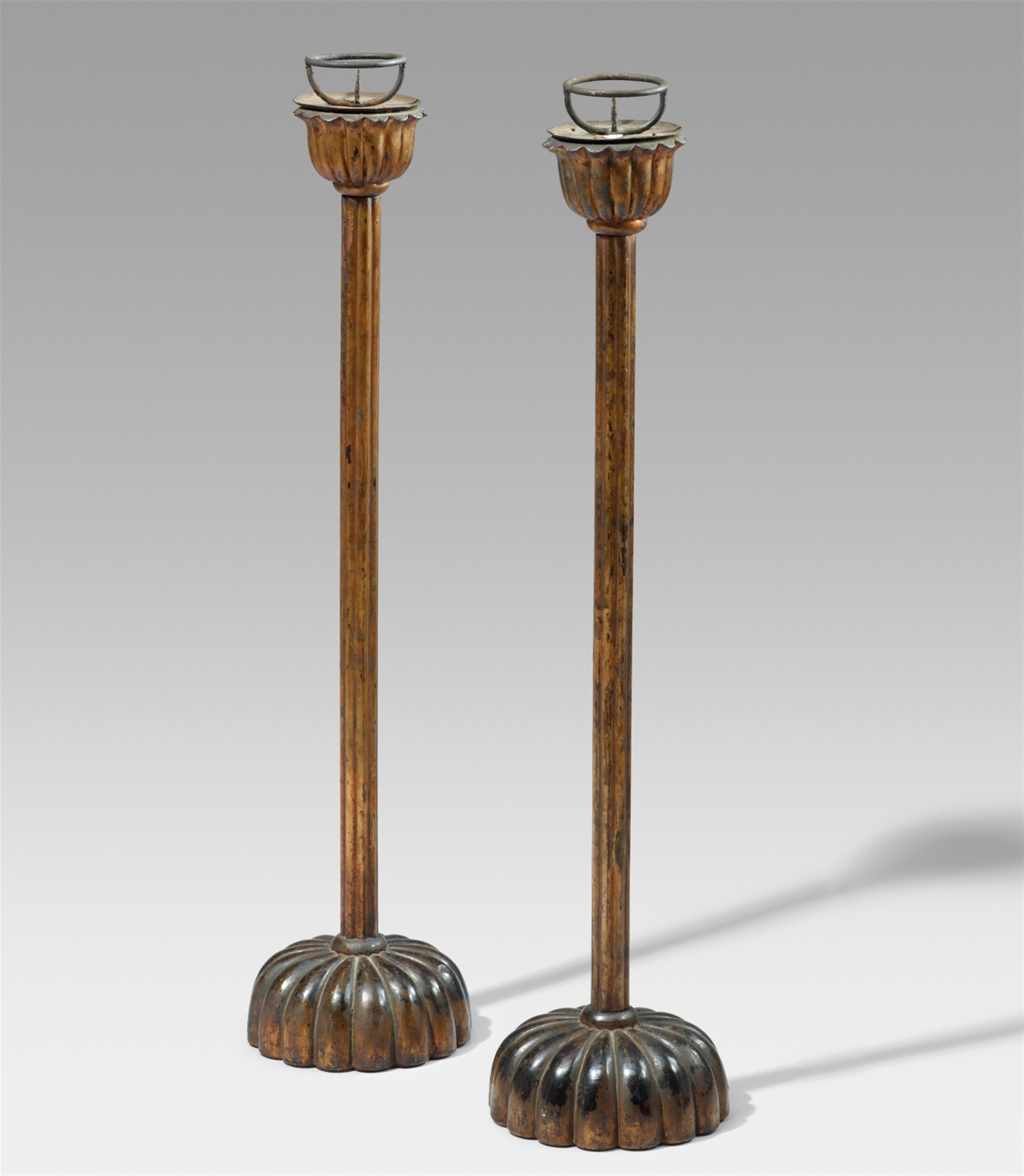 A pair of lacquered wood candle sticks (todai). 19th century - image-1