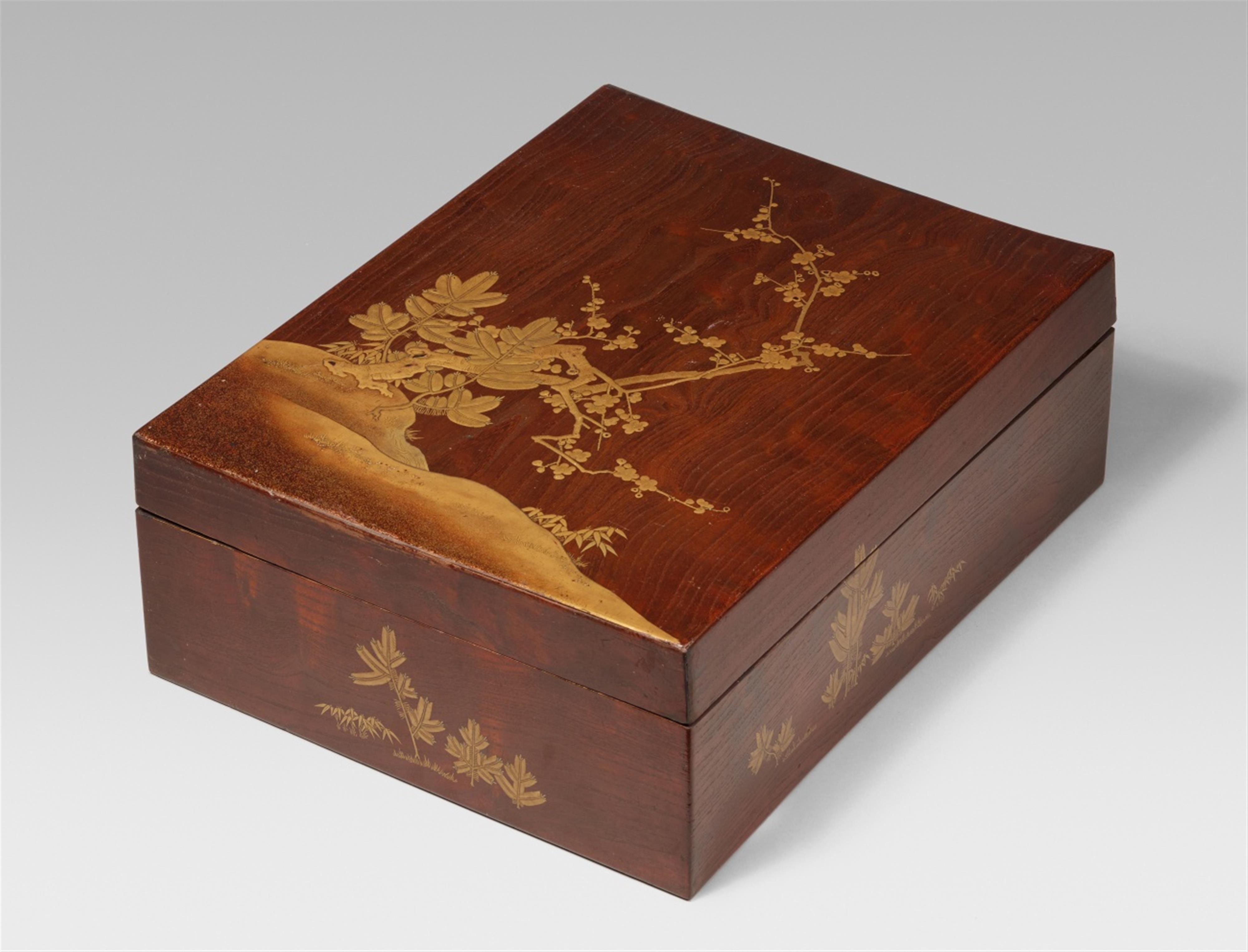 A large kiri wood box. 19th century - image-1