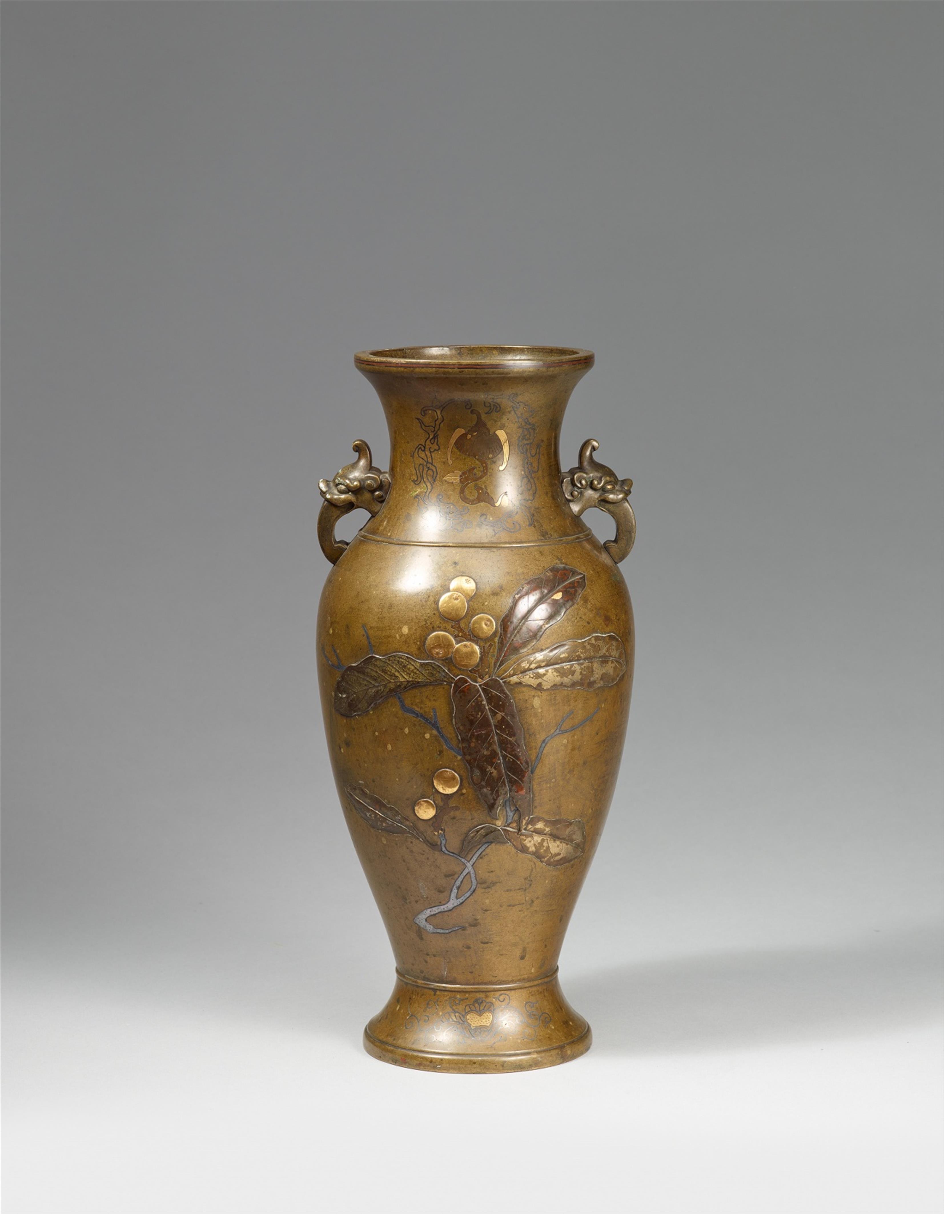 Große Vase. Bronze. Wahrscheinlich Kanazawa. 2. Hälfte 19. Jh. - image-2