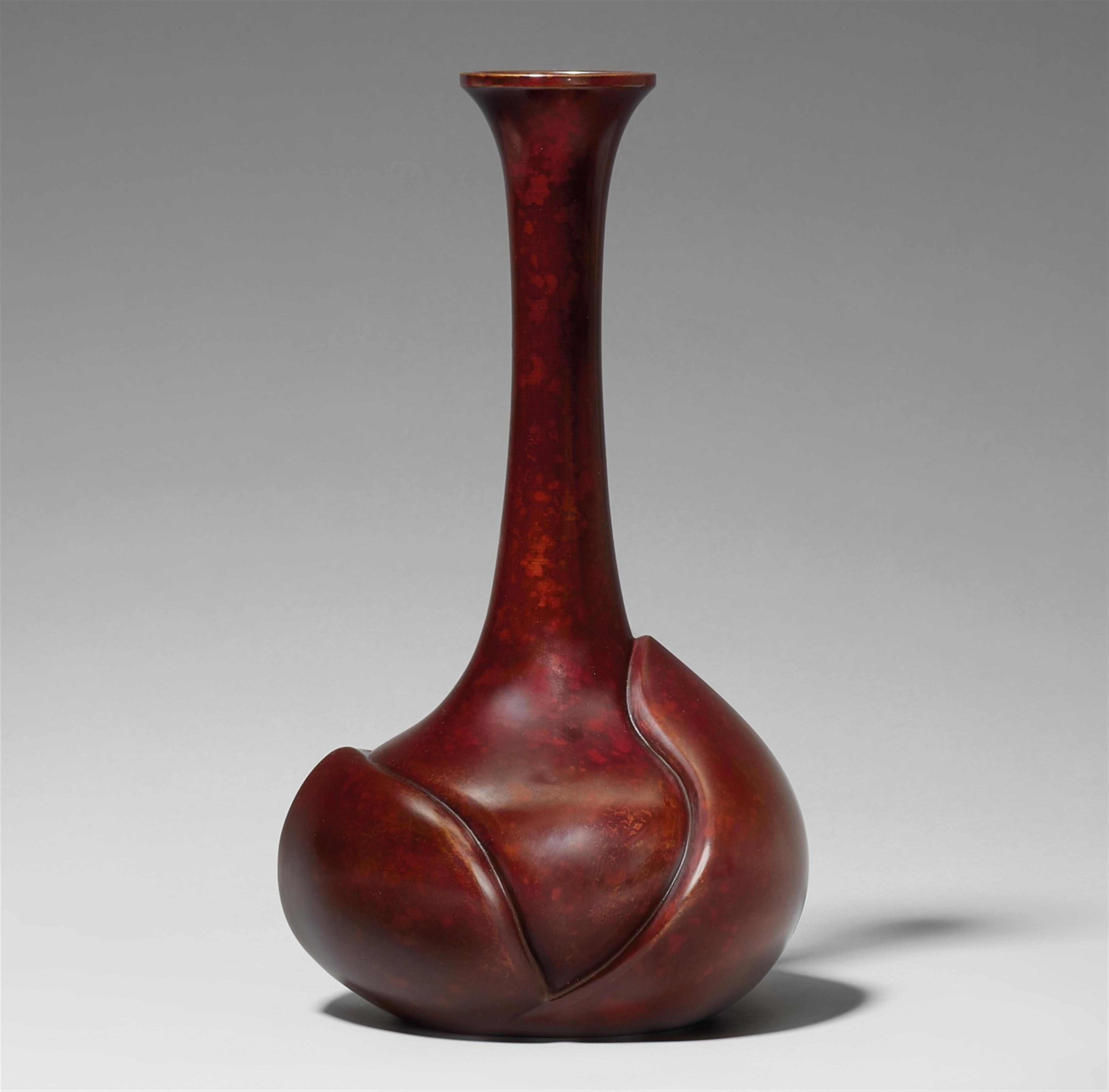 Vase. Bronze. Um 1950 - image-1