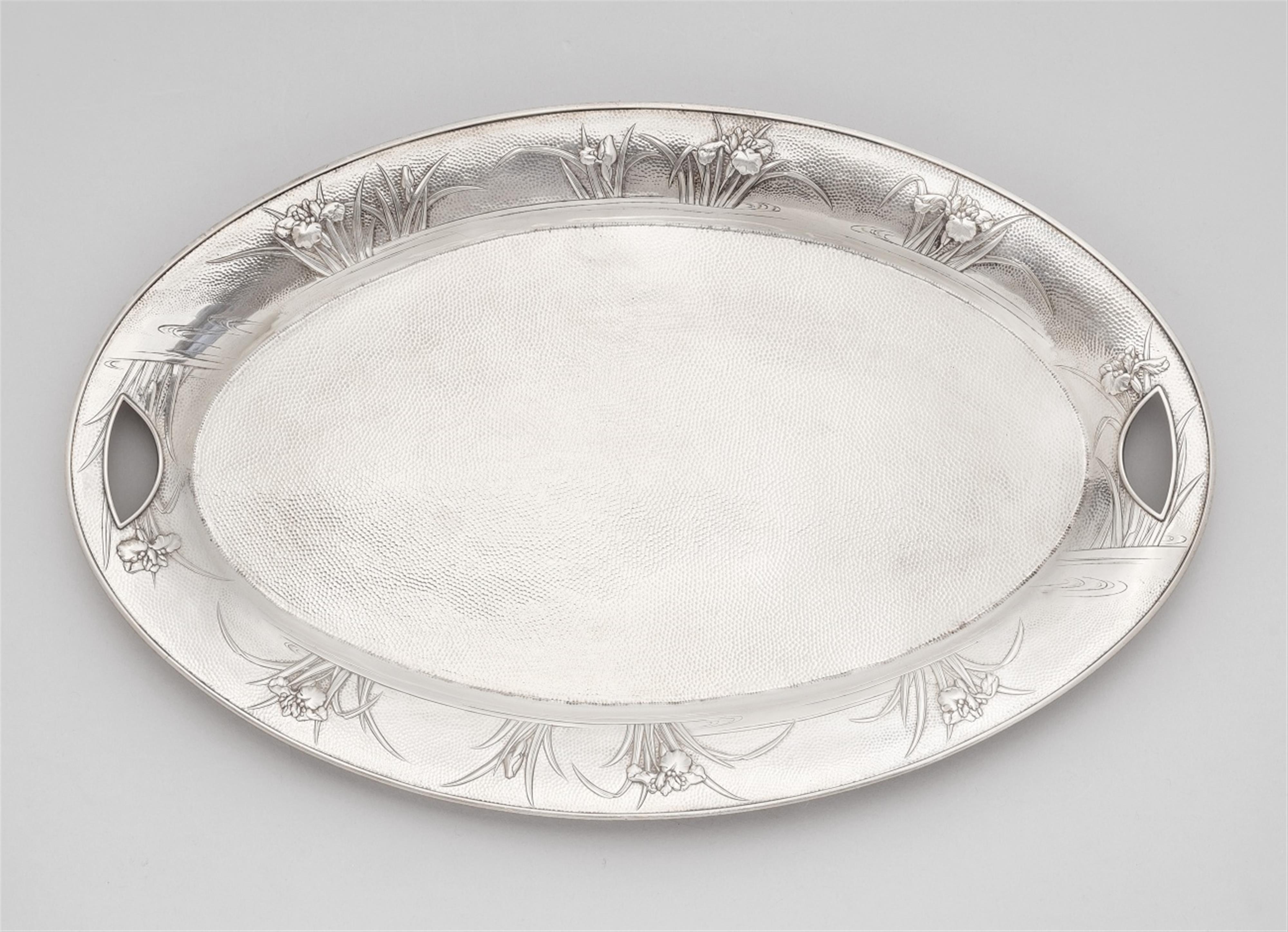 A small silver tray. Early 20th century  - image-1