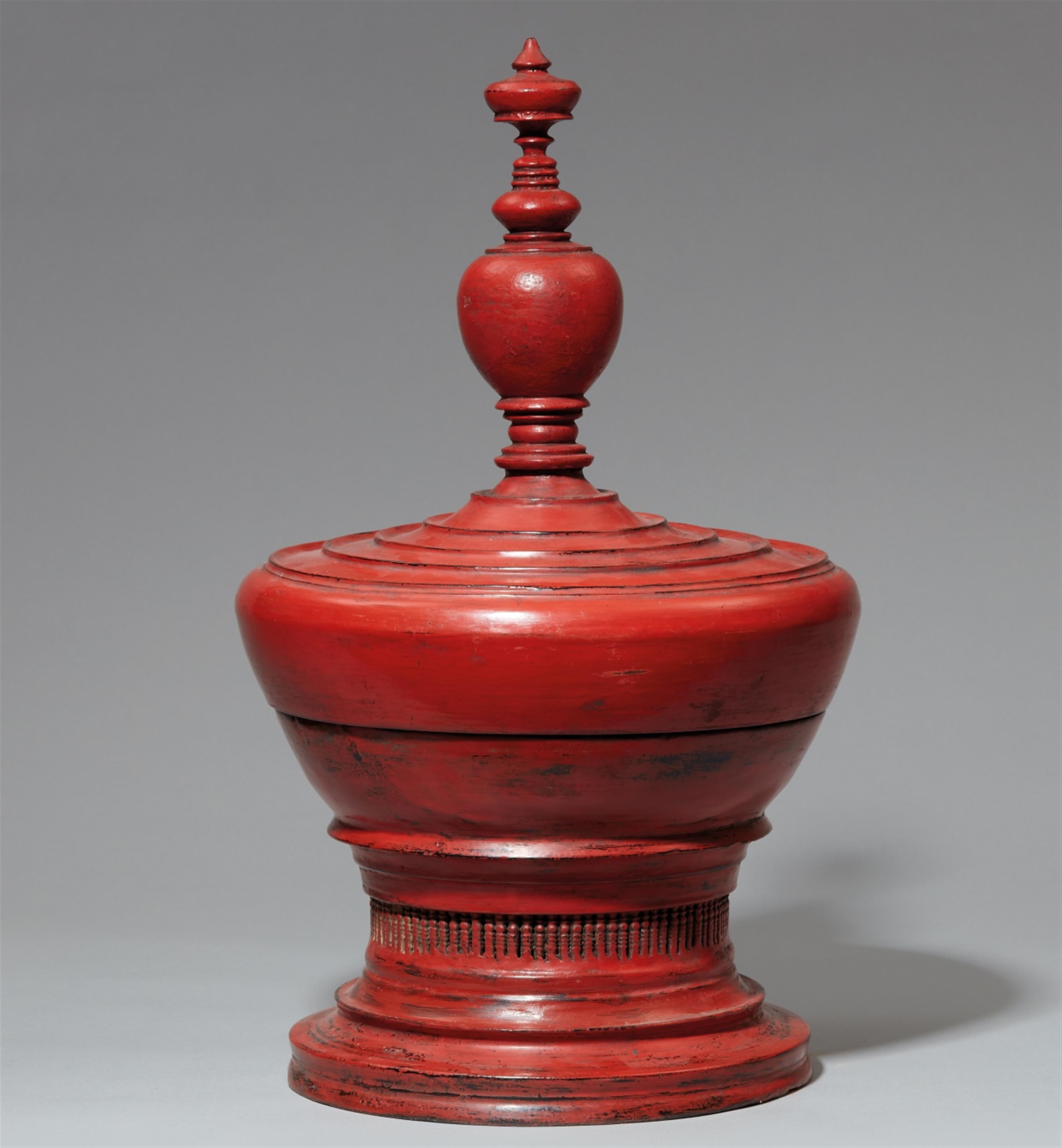 A large Shan states lacquered wood offering vessel (hsun ok). Burma. 20th century - image-1