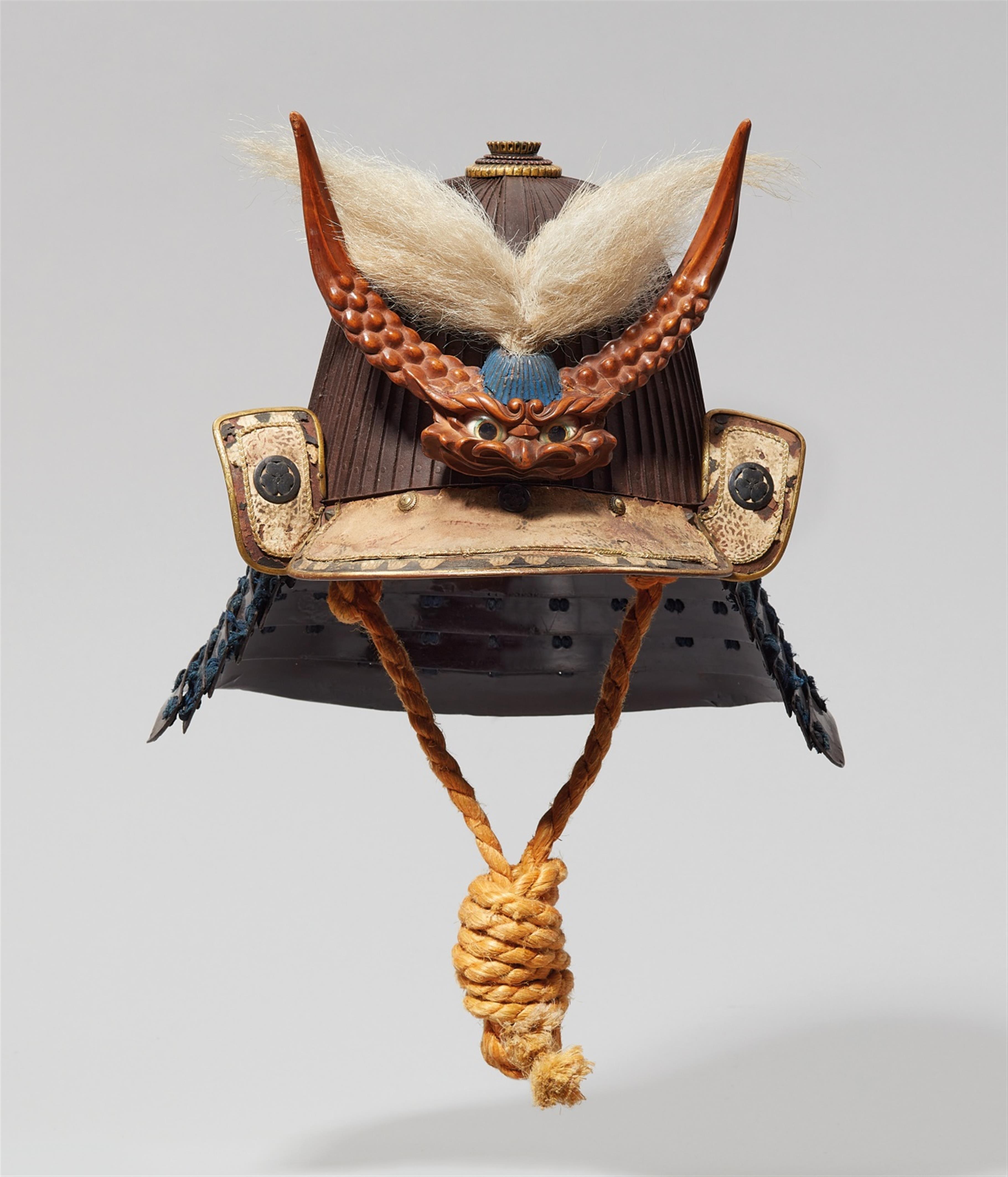 62-plate suji bachi kabuto. 18th century - image-1