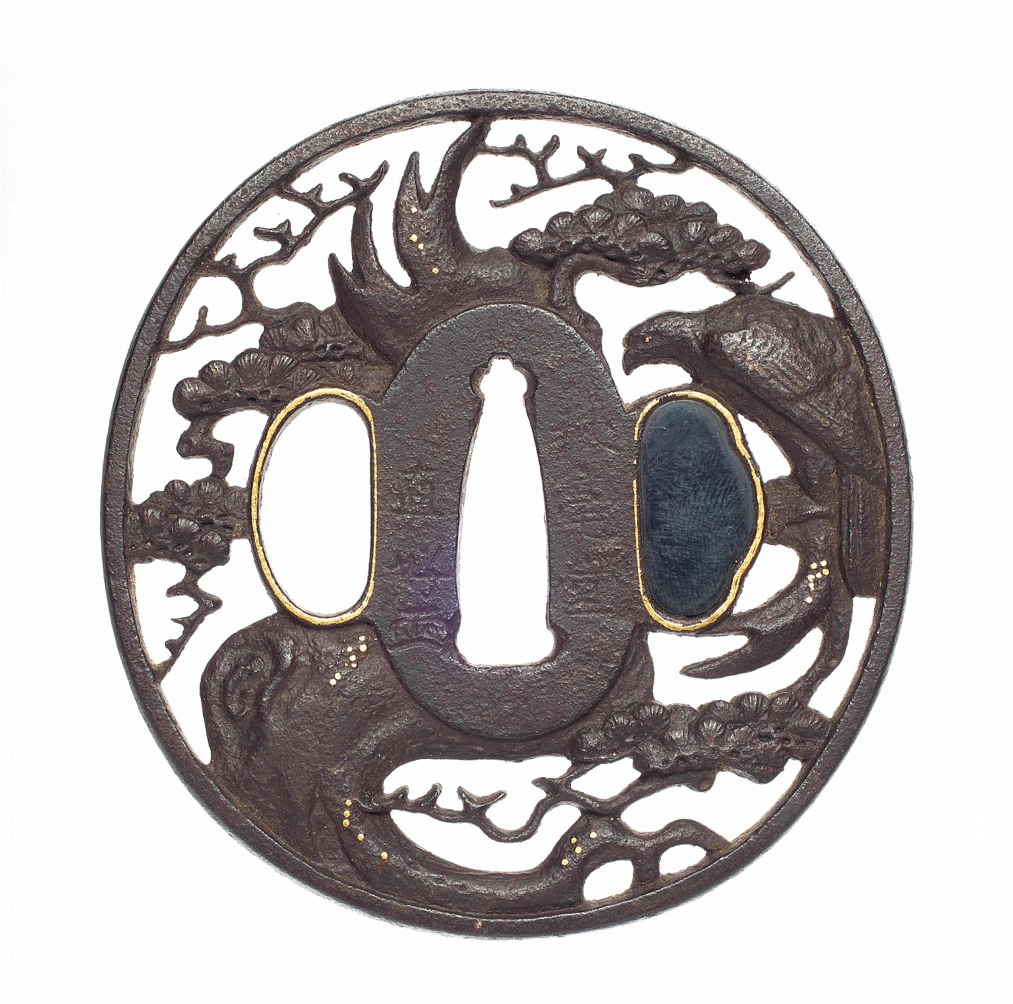 An iron tsuba. Edo period - image-1