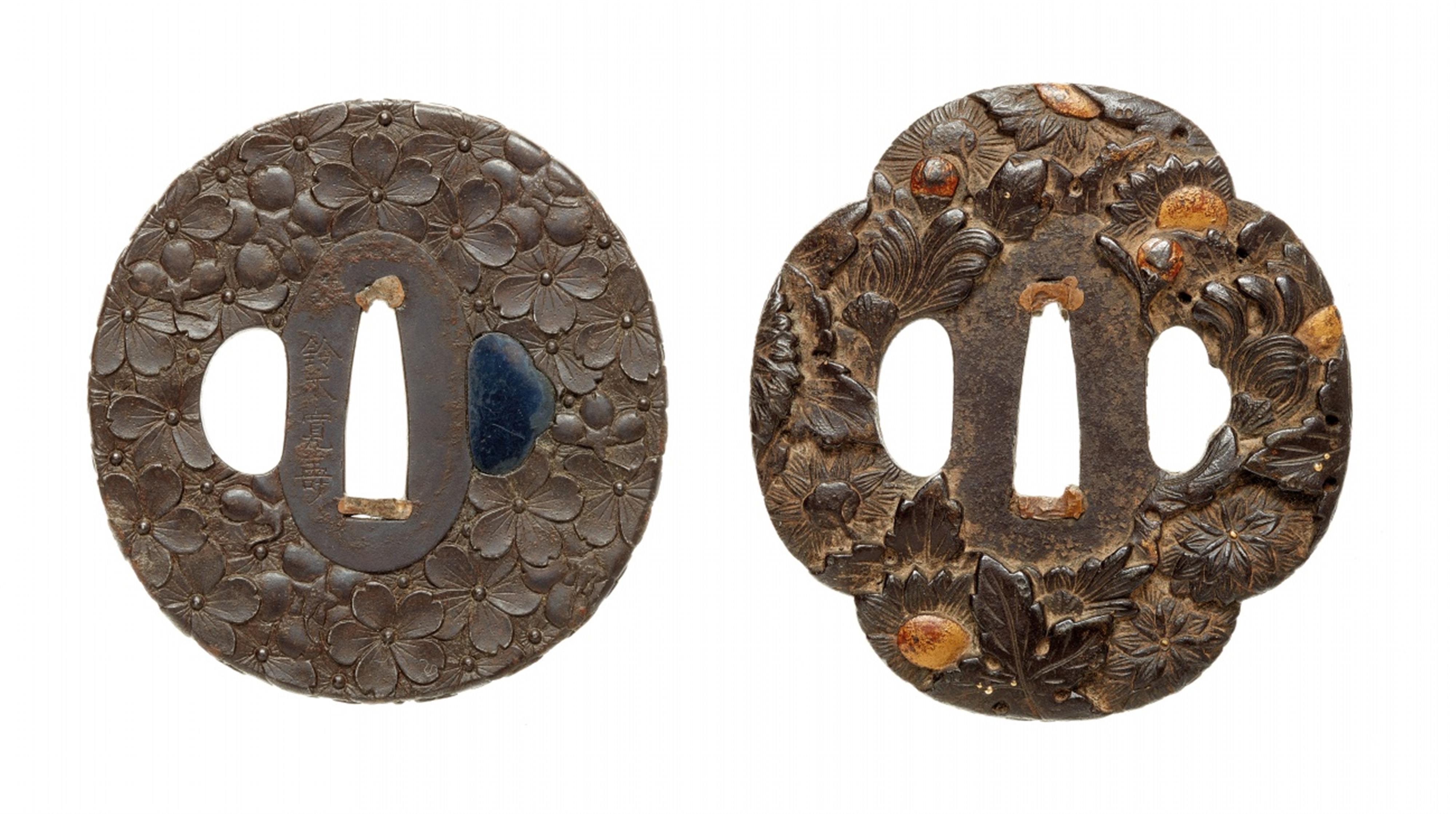 Two iron tsuba. Edo period, late 18th/19th century - image-1