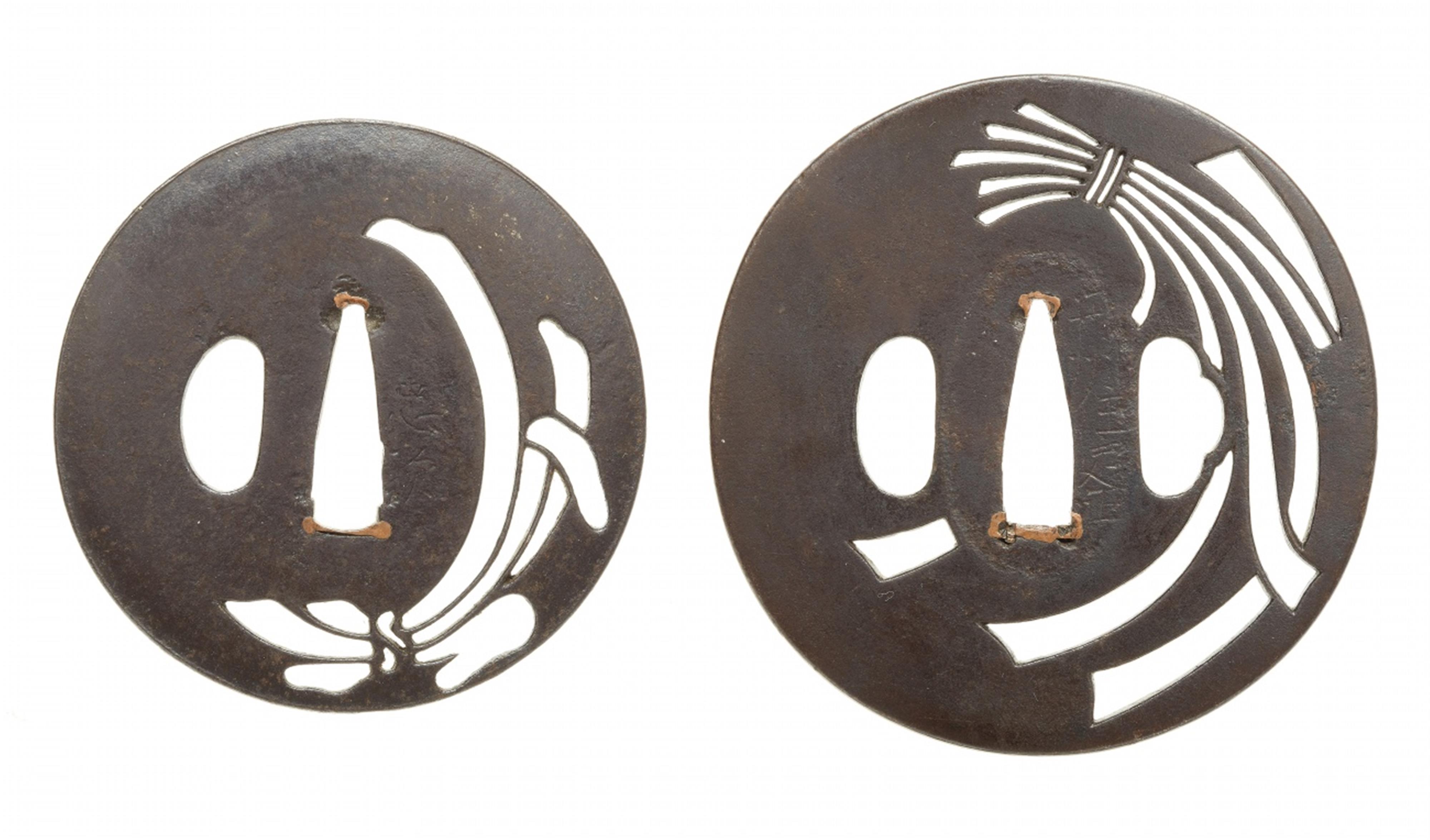 Zwei tsuba. Eisen. Edo-Zeit, 18. Jh. - image-1