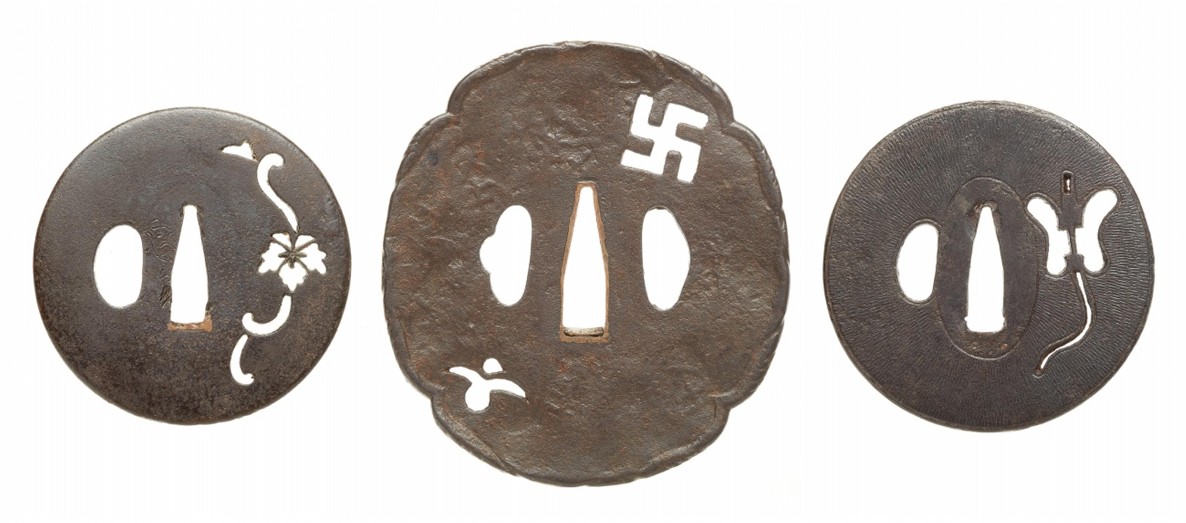 Three iron tsuba. Edo period - image-1