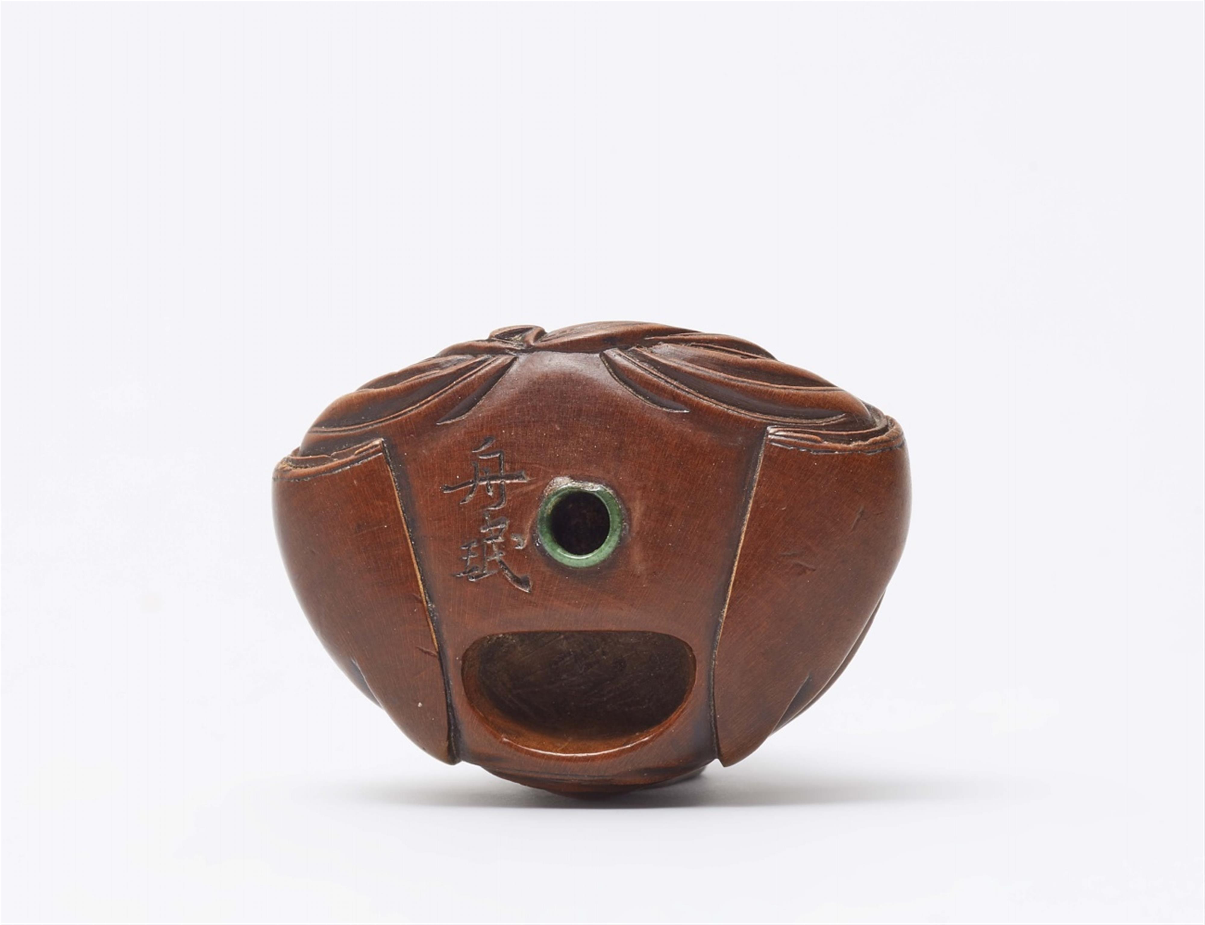 Daruma playing kamifuki. Boxwood. Mid-19th century - image-5