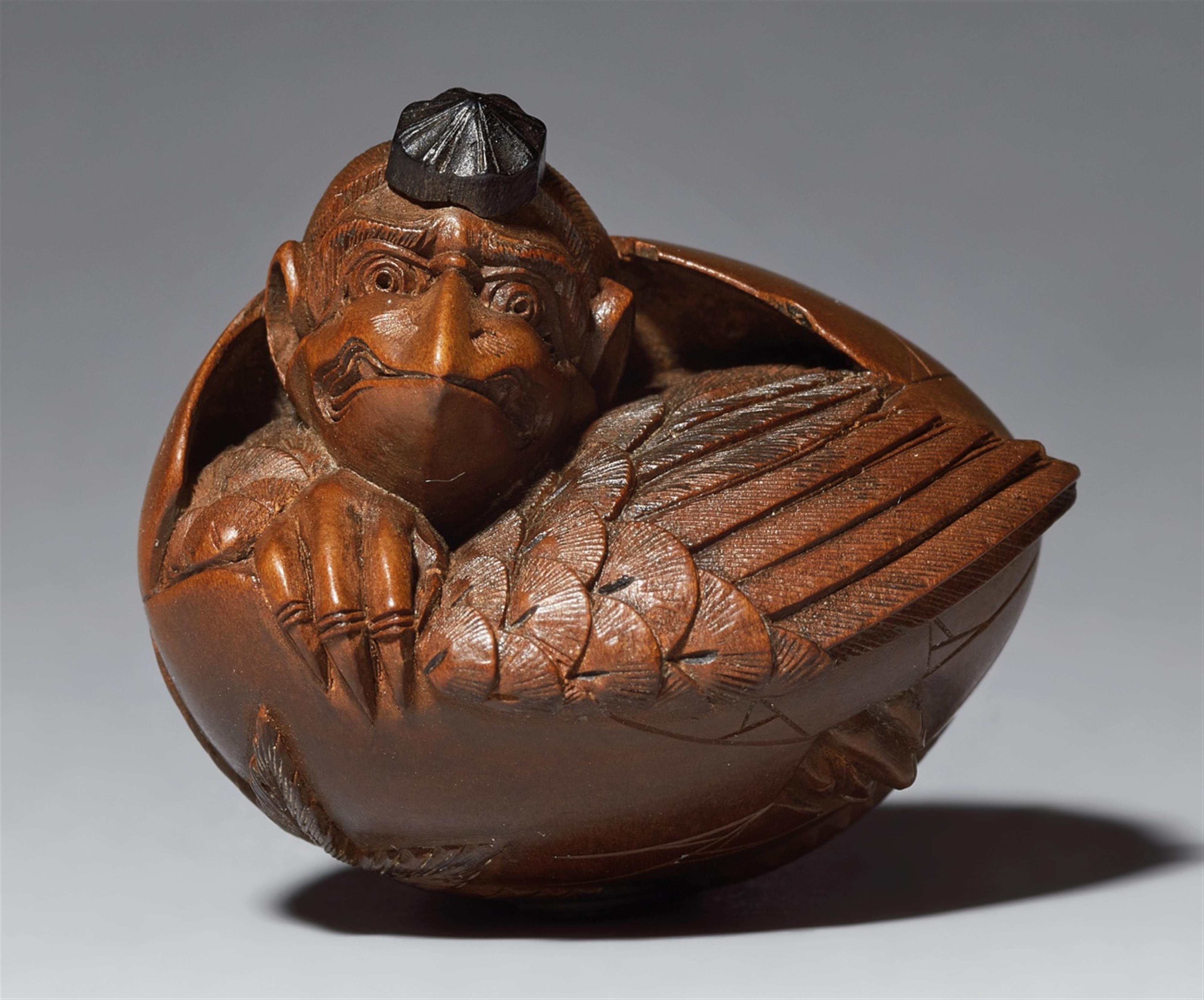 A boxwood netsuke of a tengu no tamago. Late 19th century - image-1