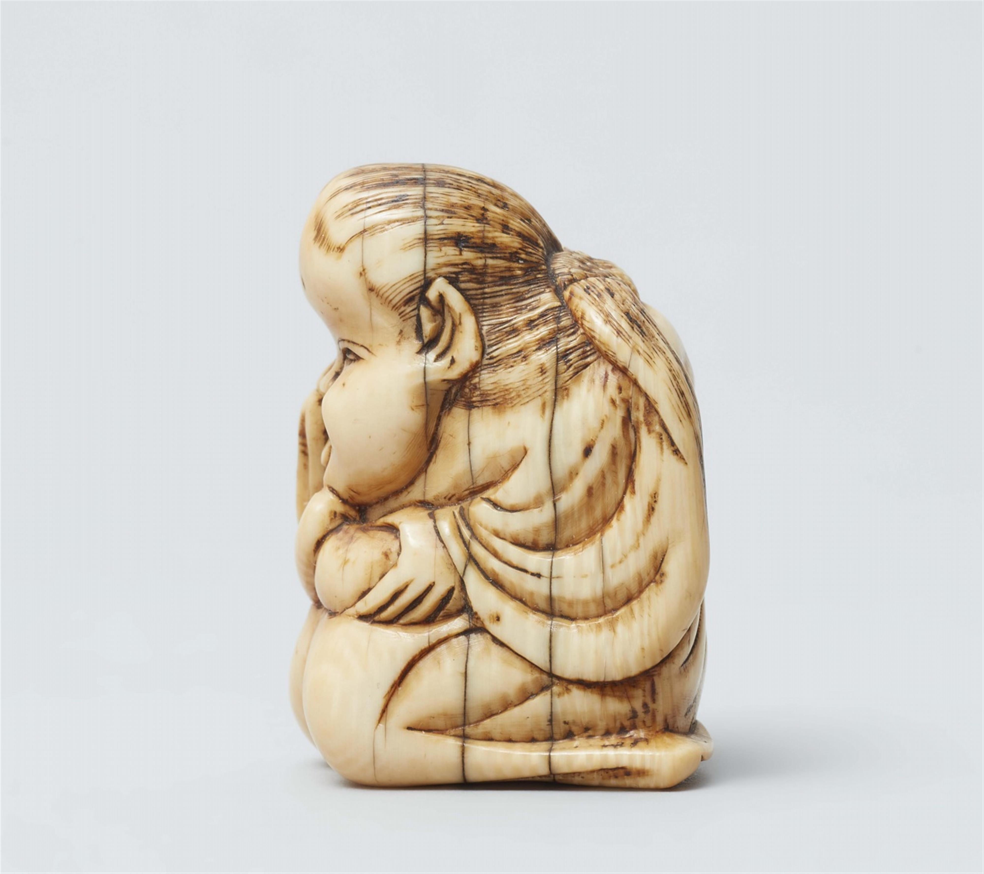 An ivory Shunga netsuke of an Okame. Early 19th century - image-2