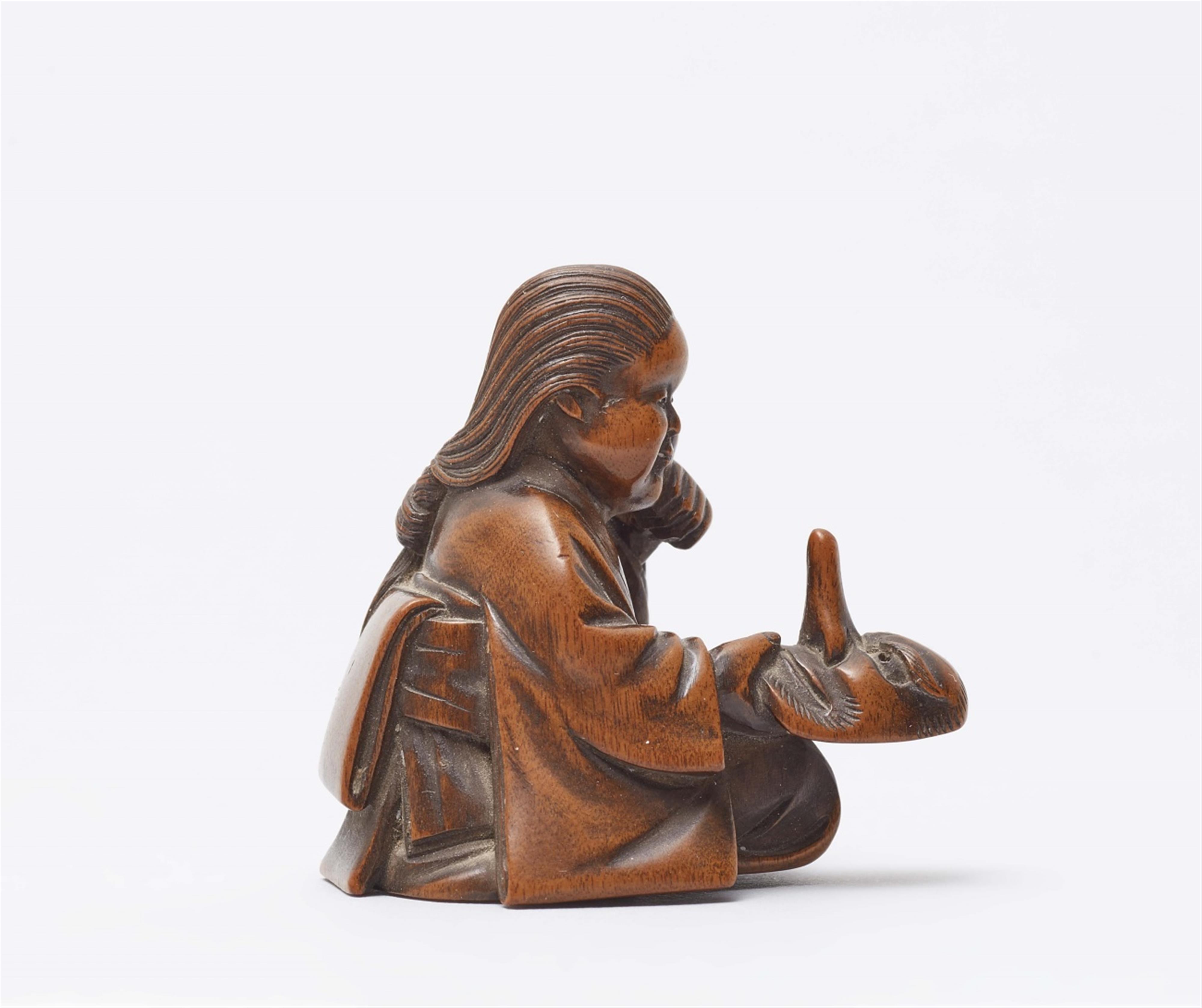 A boxwood shunga netsuke. Late 20th century - image-4