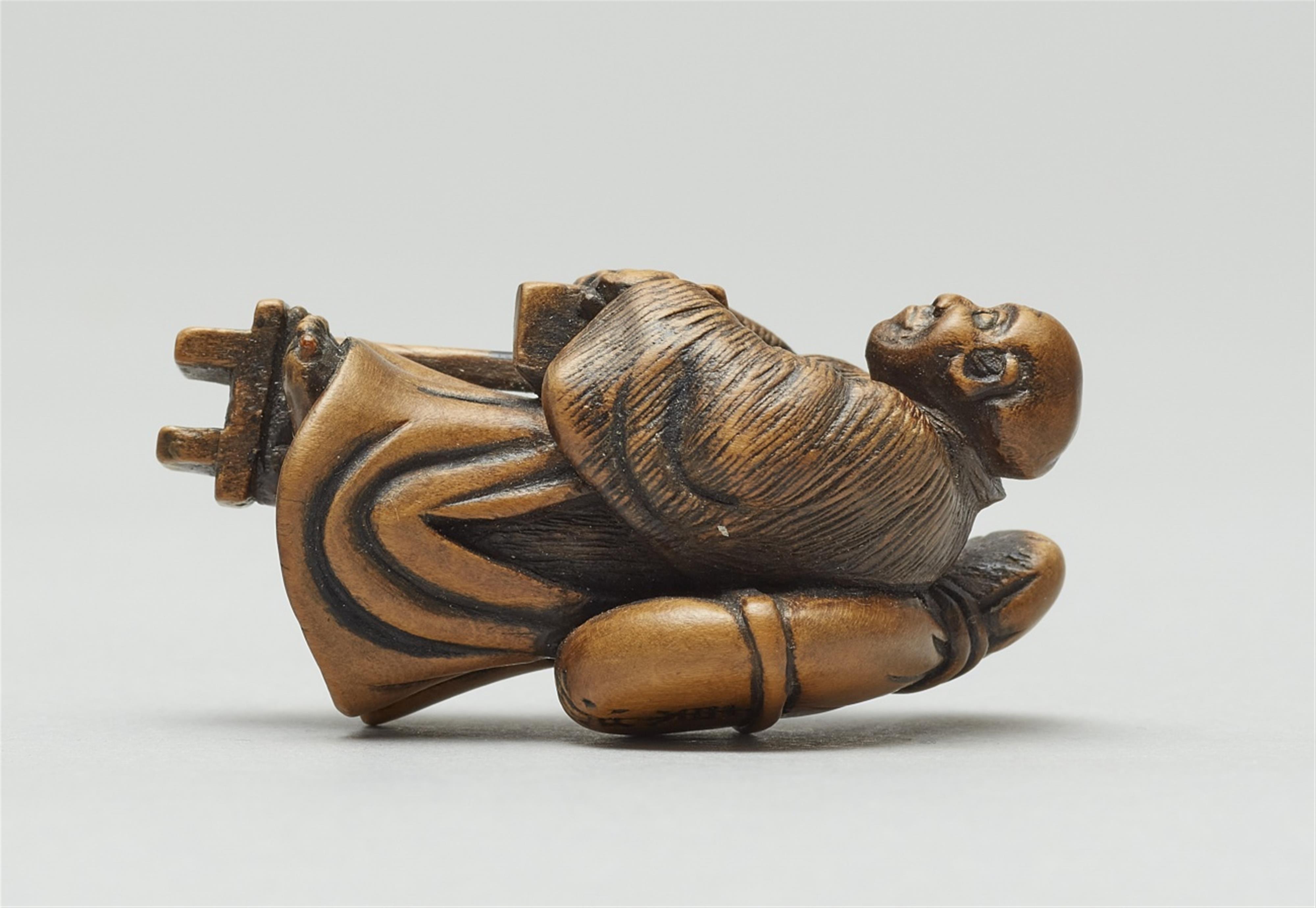 Three boxwood netsuke. 19th century - image-12