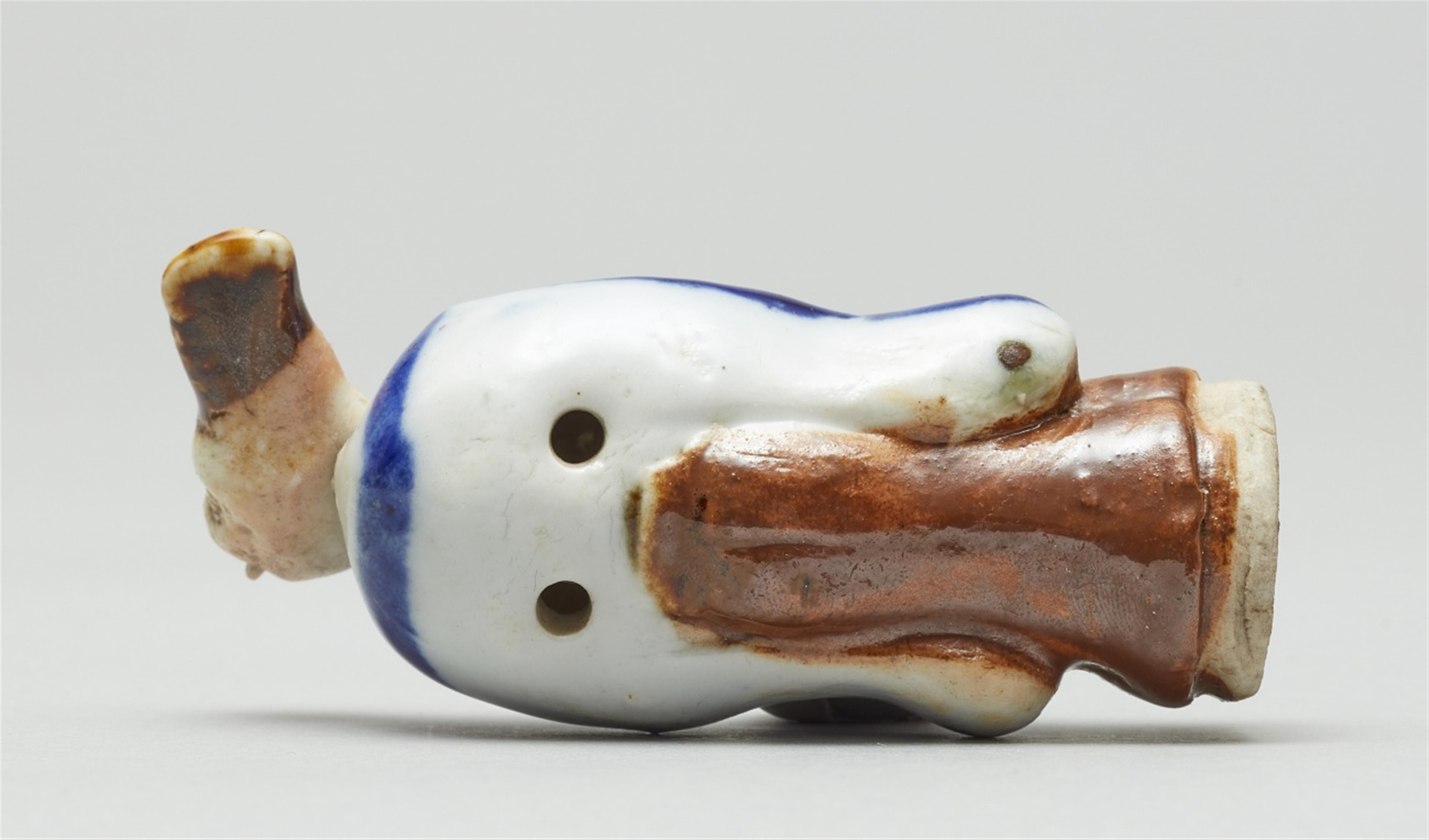 A Hirado porcelain netsuke of a monkey dressed as a manzai dancer. 19th century - image-5