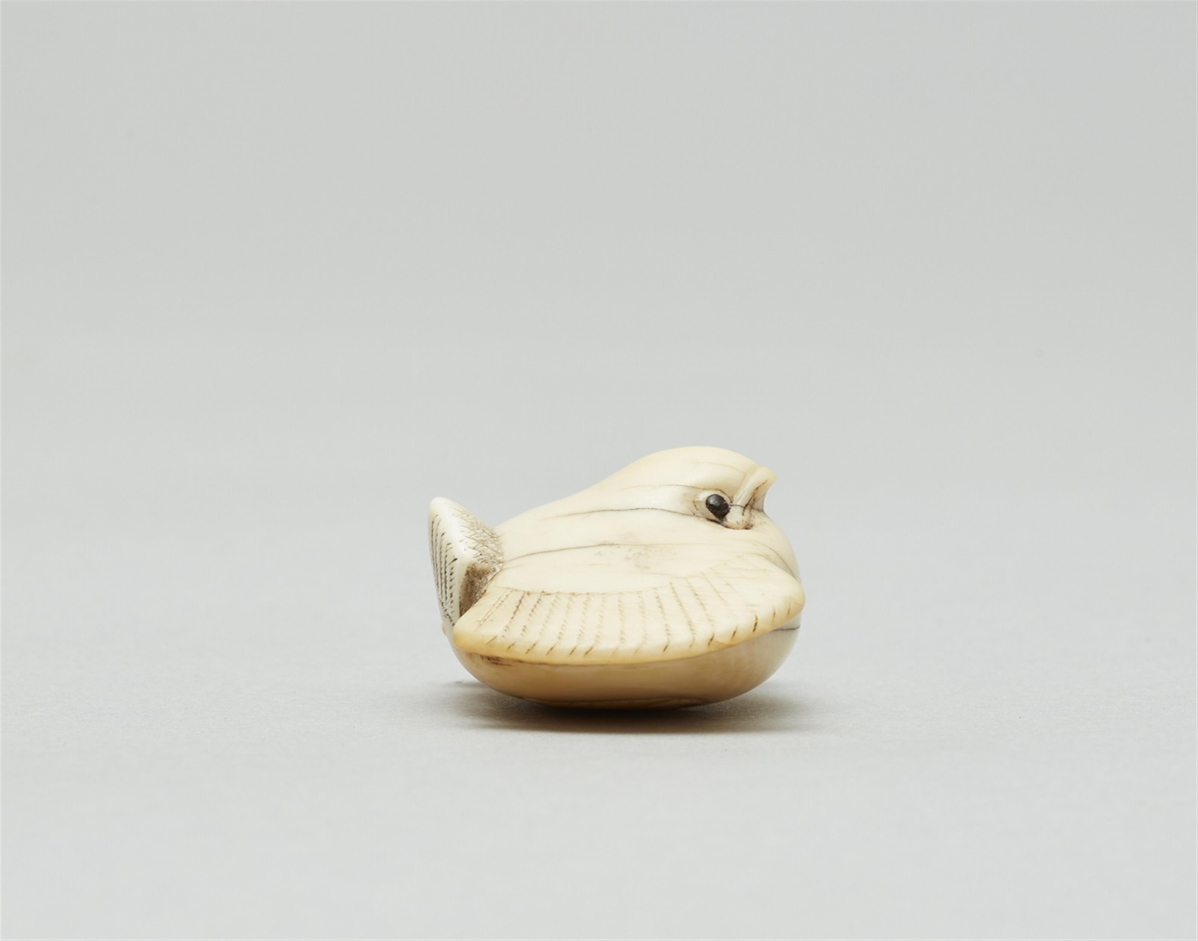 An ivory netsuke of a fukura suzume. 19th century - image-5