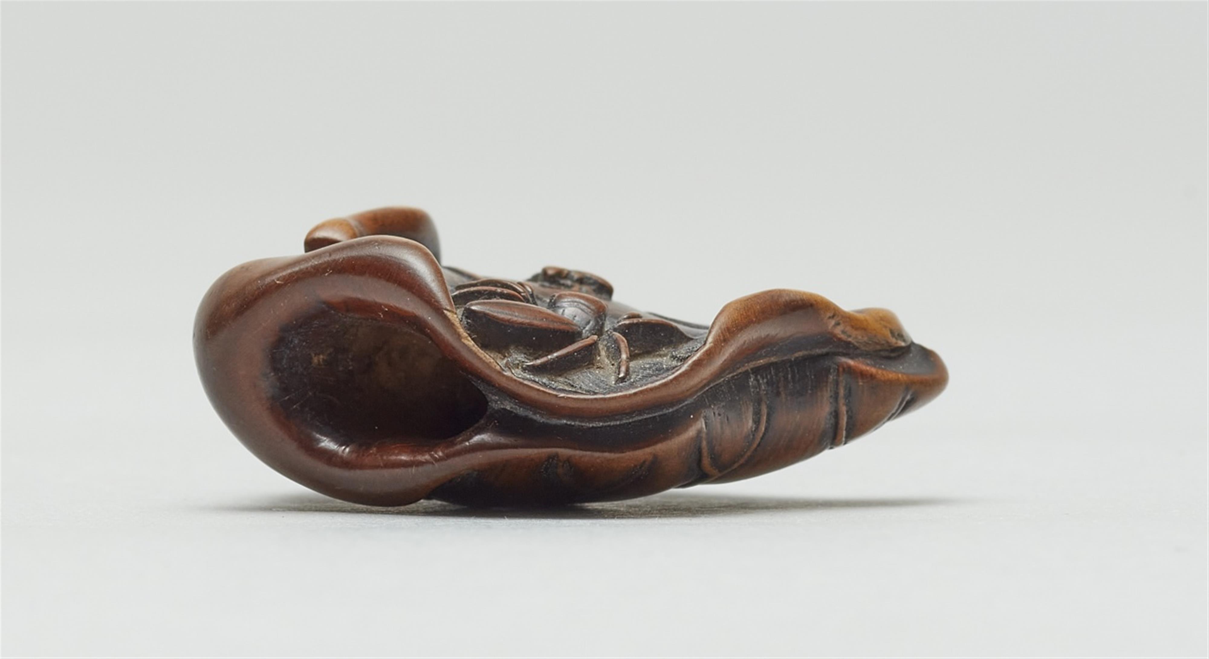 Two wood netsuke - image-4