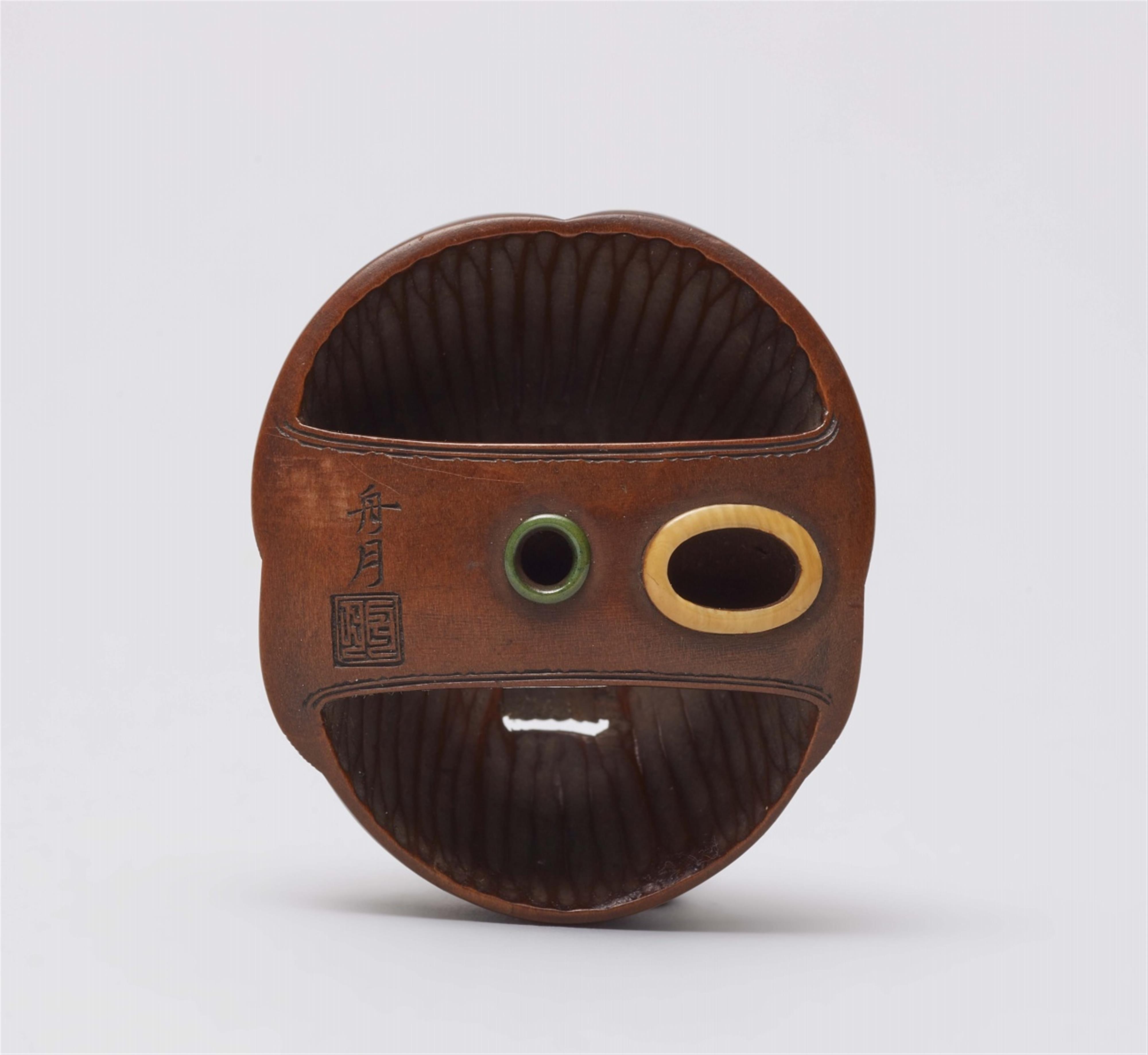A boxwood mask netsuke of Okame. Mid-19th century - image-3