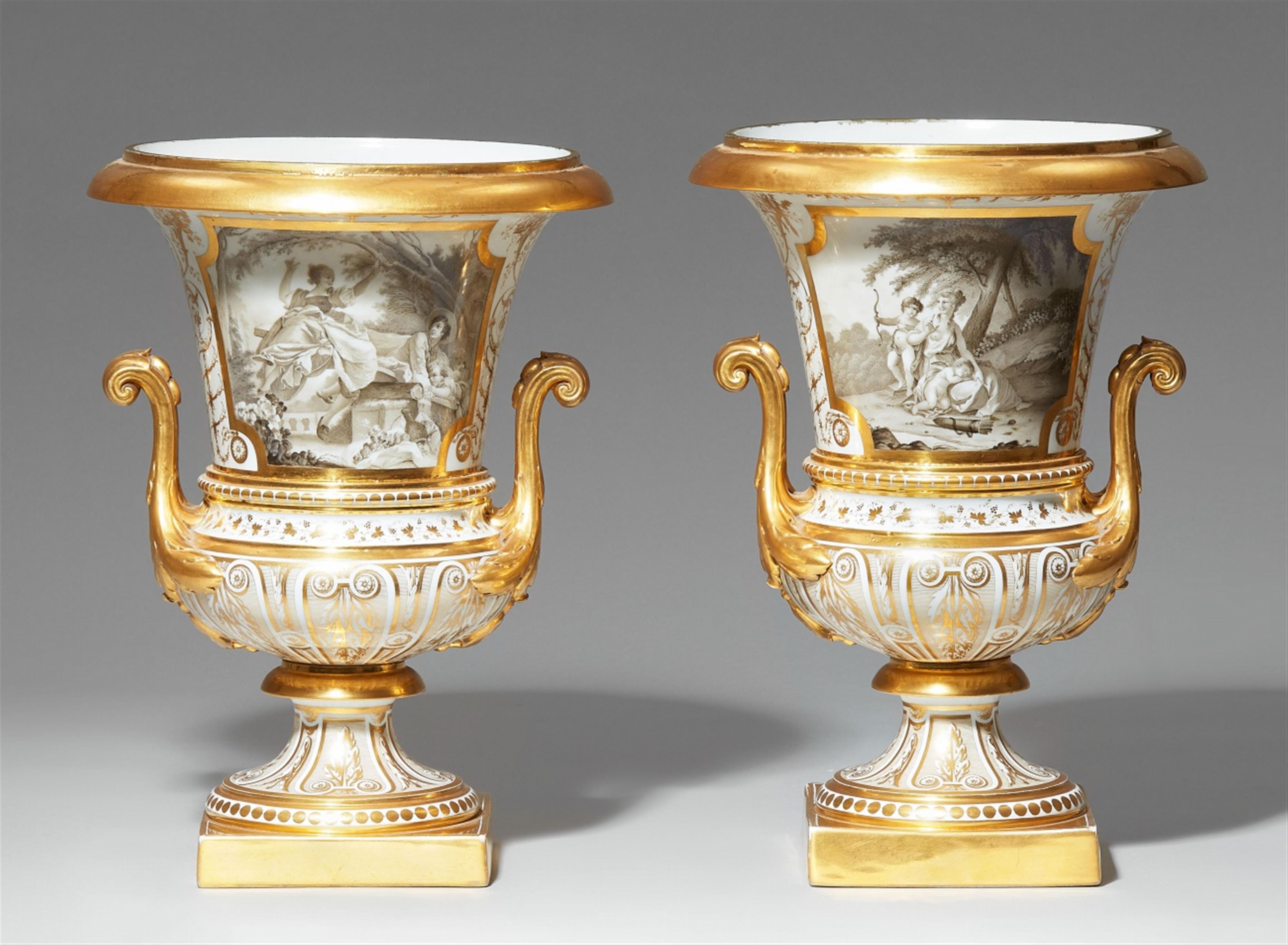A pair of Parisian porcelain Medici vases with copies of paintings in grisaille - image-1