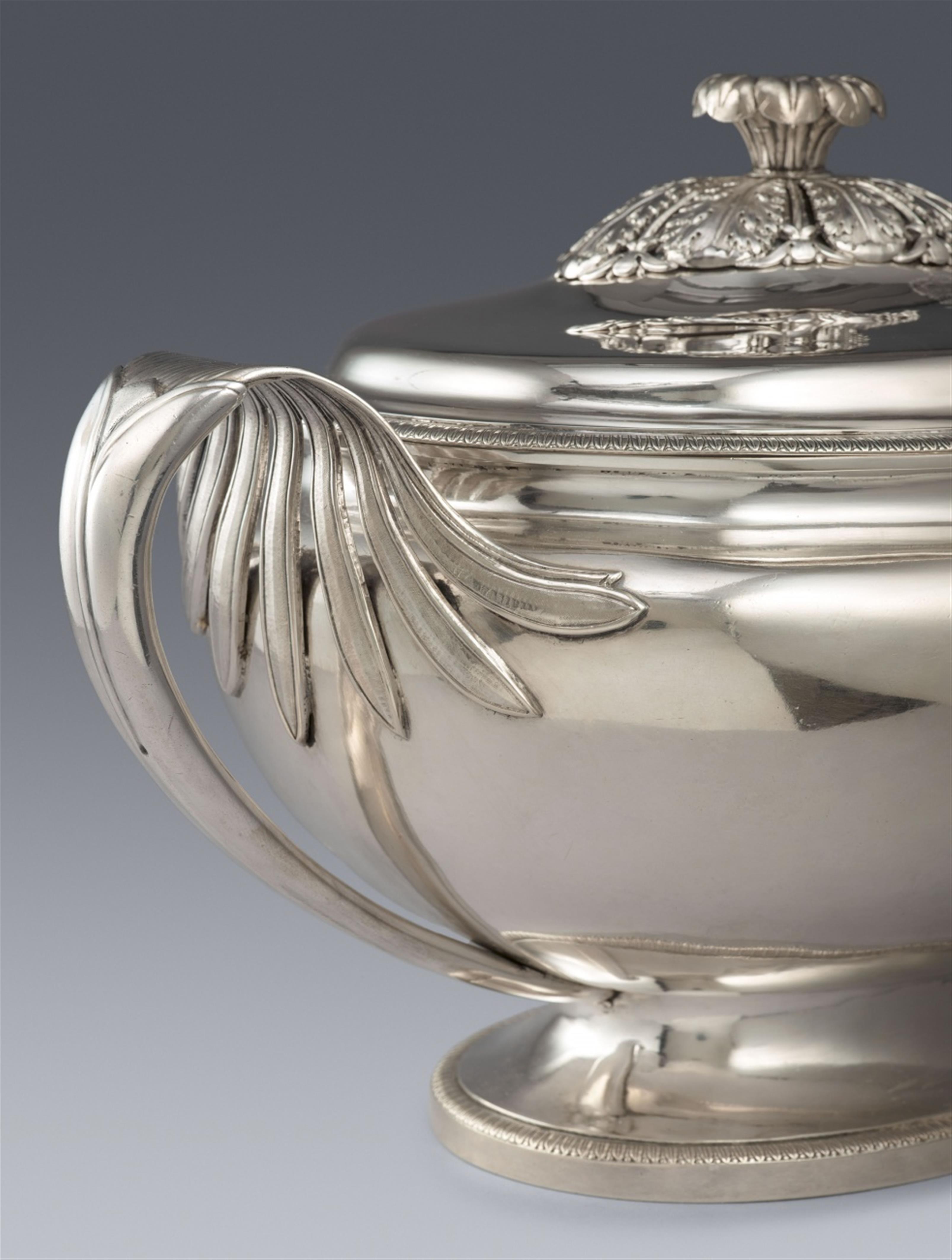 A rare Comté de Nice silver tureen  - image-3