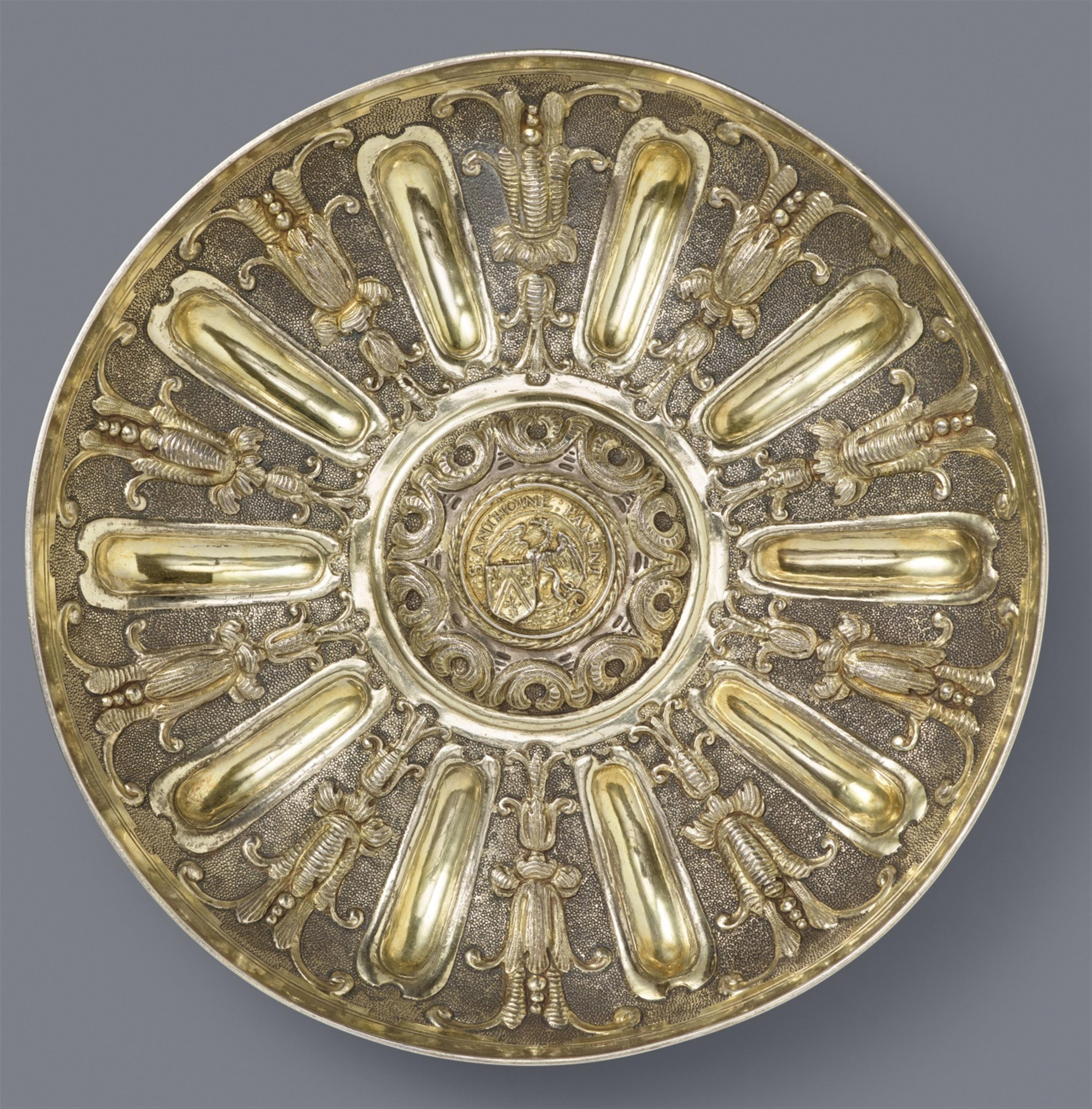 A silver gilt Renaissance tazza - image-1