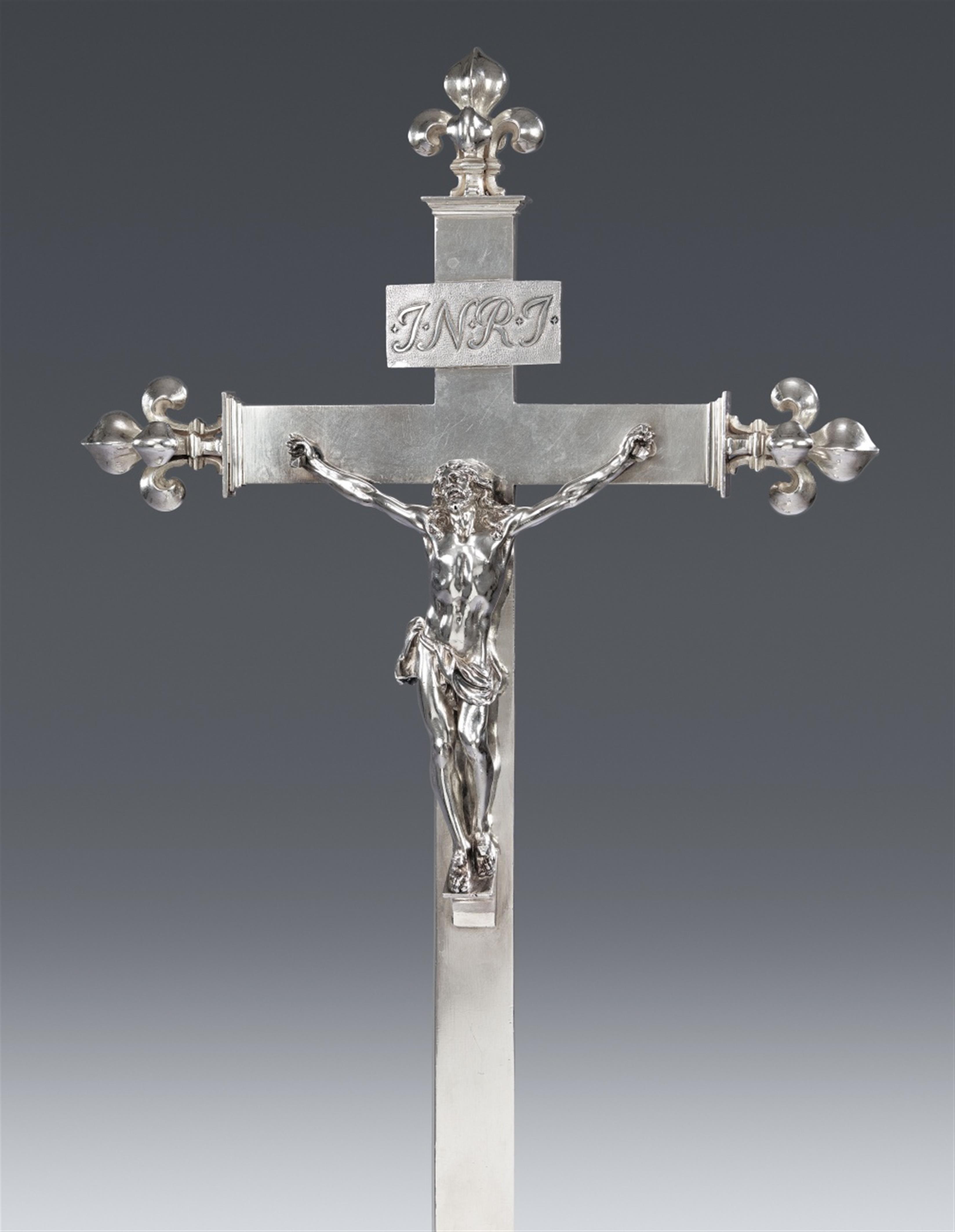 An important silver table cross from the reign of Louis XIV - image-3