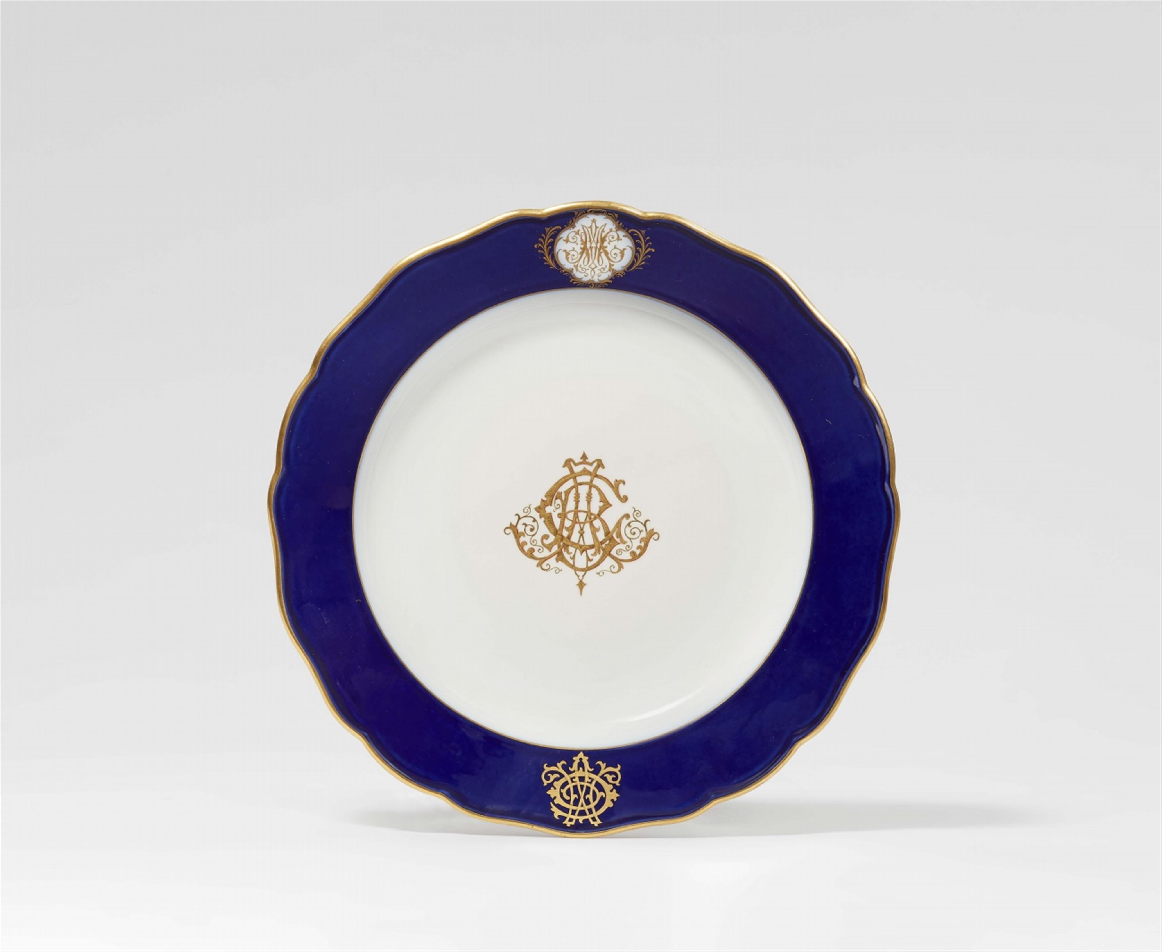 A Meissen porcelain monogram plate - image-1