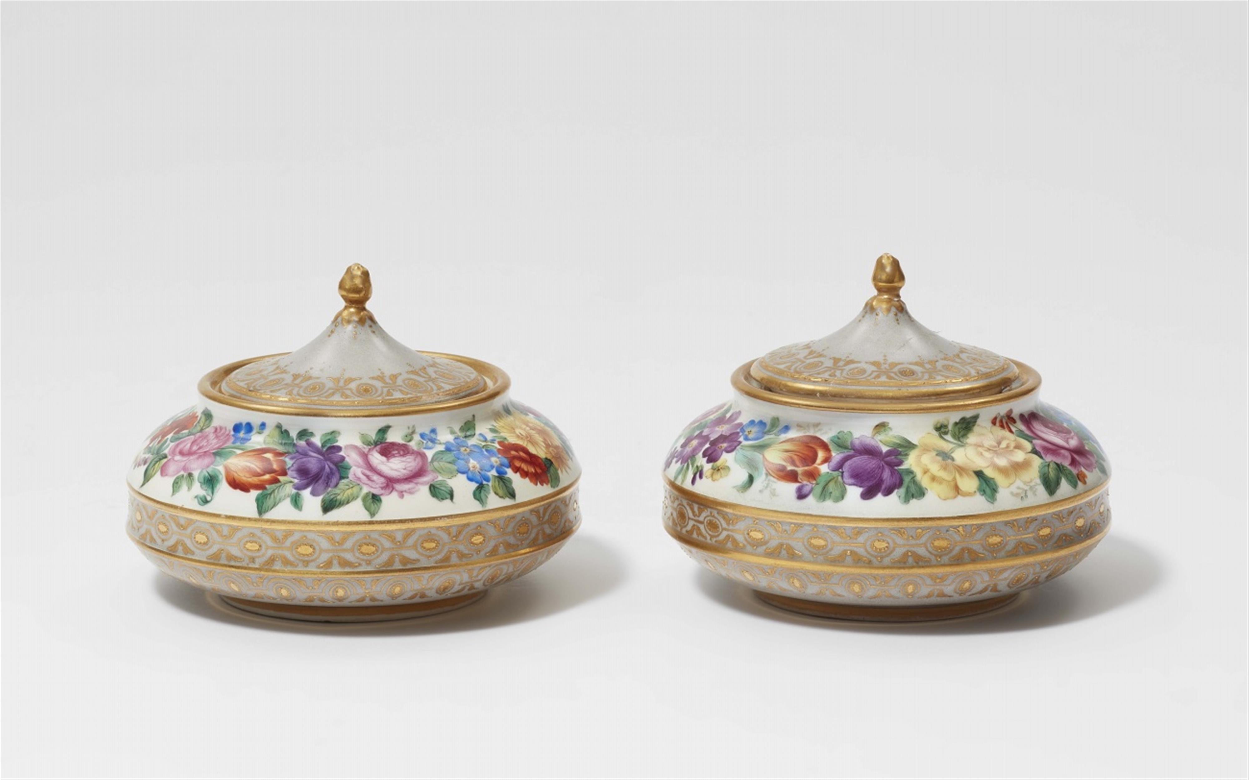 A Royal Vienna porcelain inkwell and pounce box - image-1