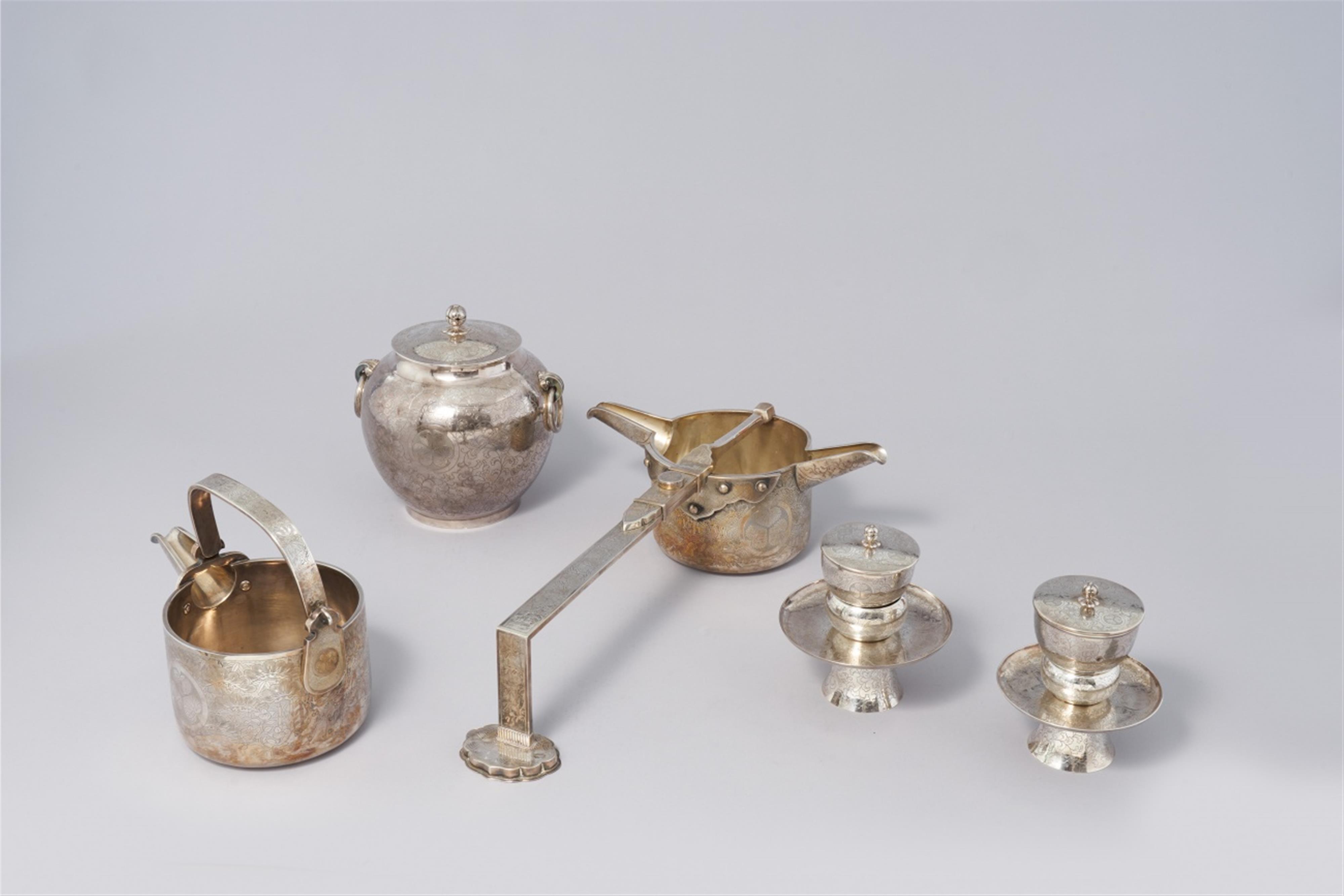 A group of silver ware used for a wedding ceremony. Late 19th century - image-2